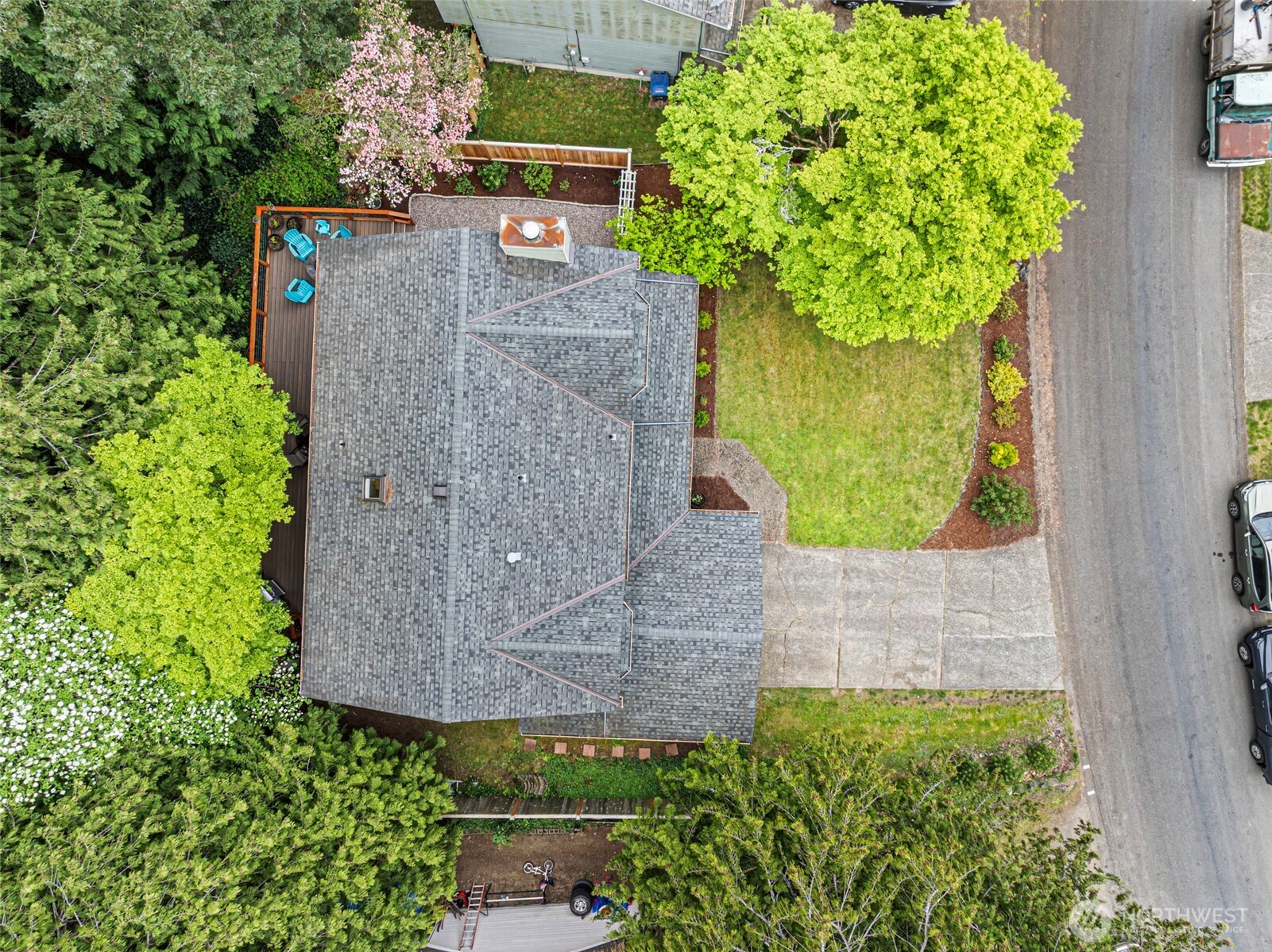 8220 Lariat Trail NW