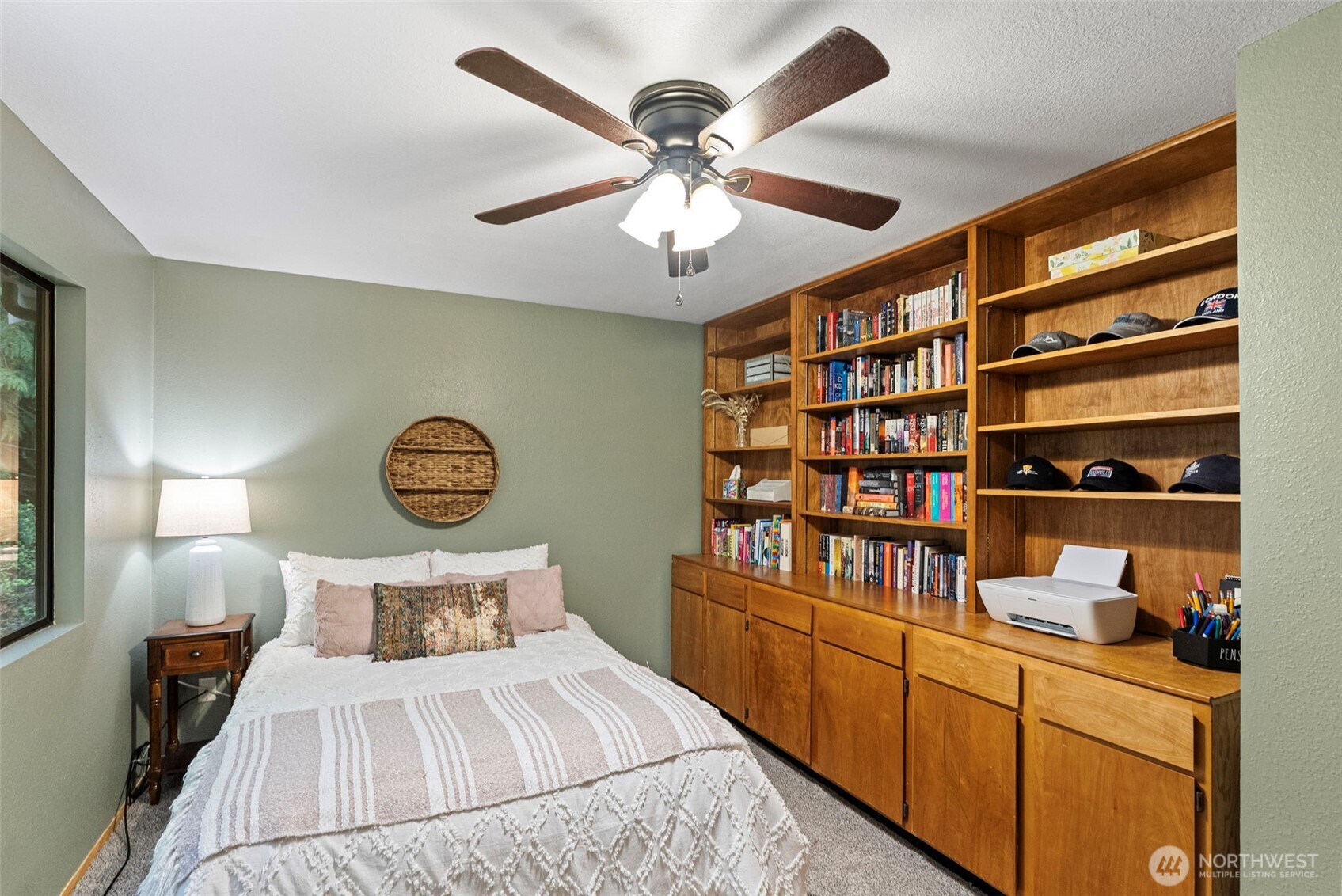 8220 Lariat Trail NW