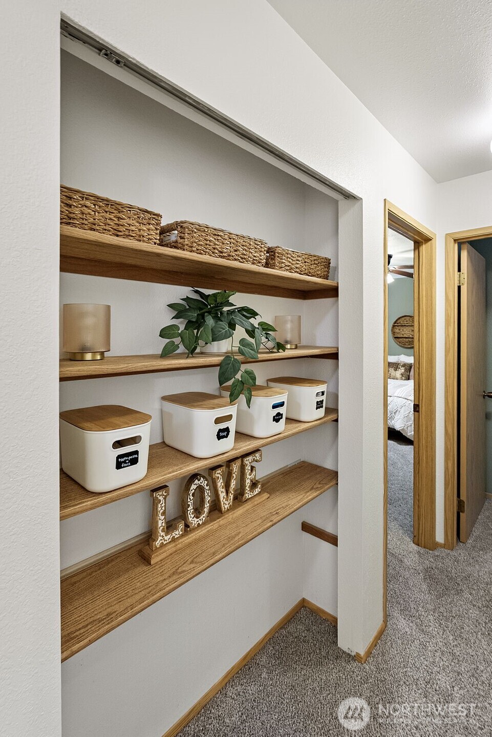 8220 Lariat Trail NW