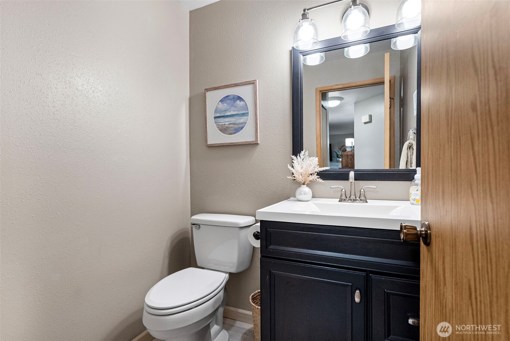 8220 Lariat Trail NW