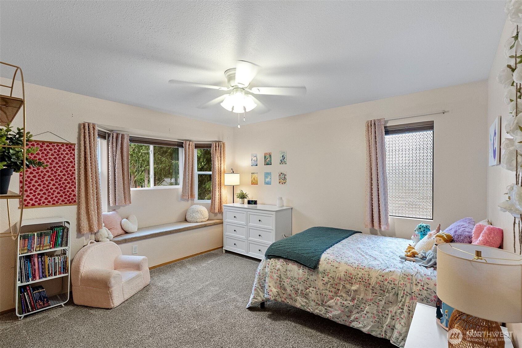 8220 Lariat Trail NW