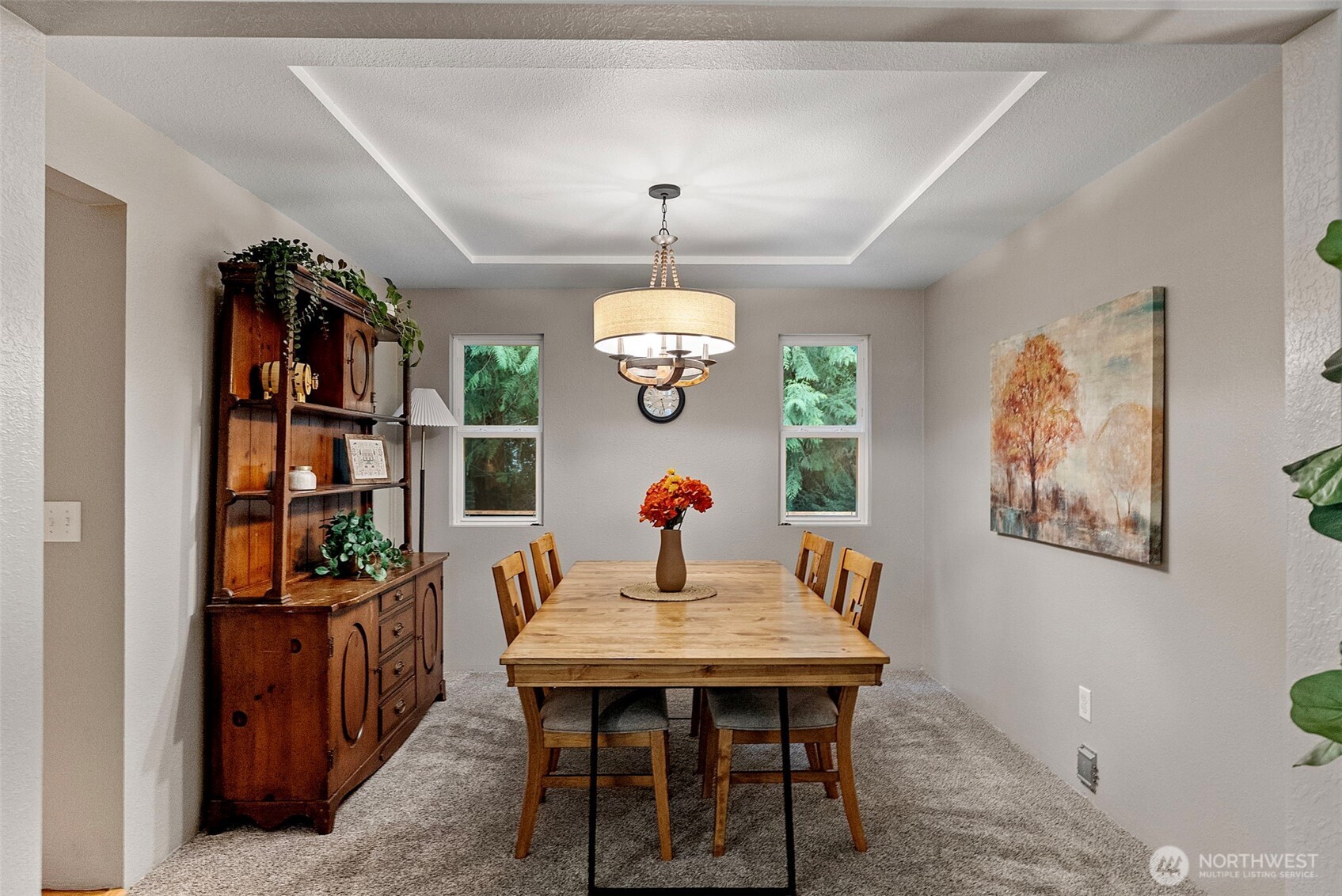 8220 Lariat Trail NW