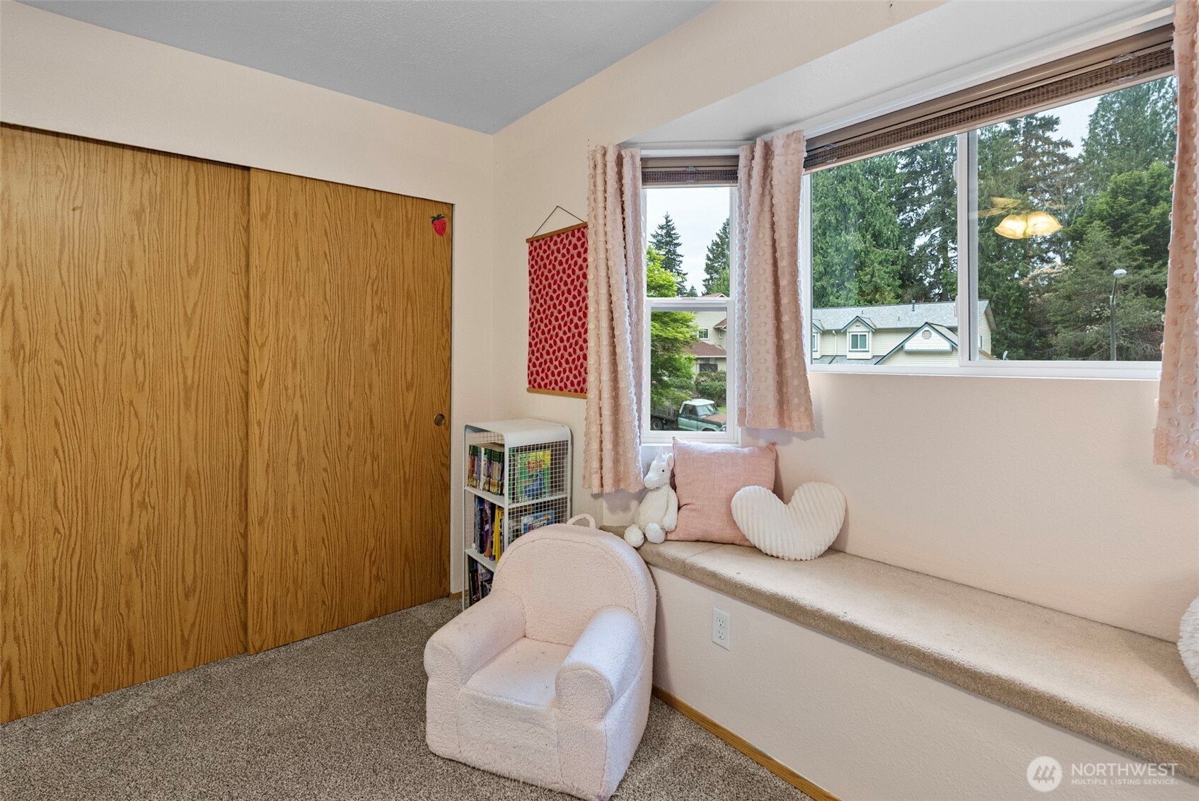 8220 Lariat Trail NW