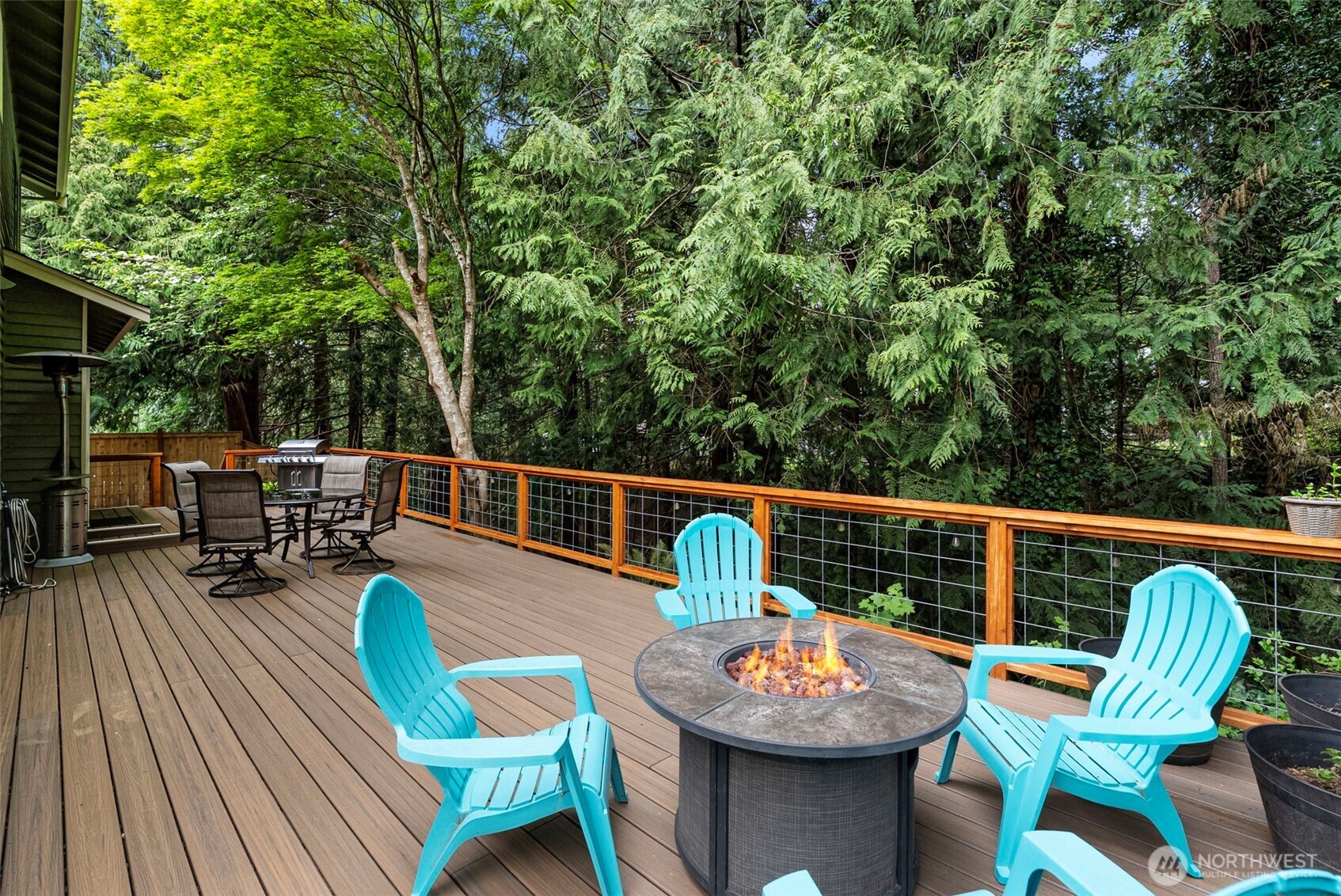 8220 Lariat Trail NW