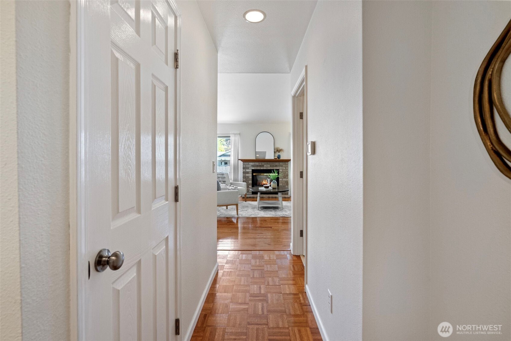 902 NW Leisure Lane