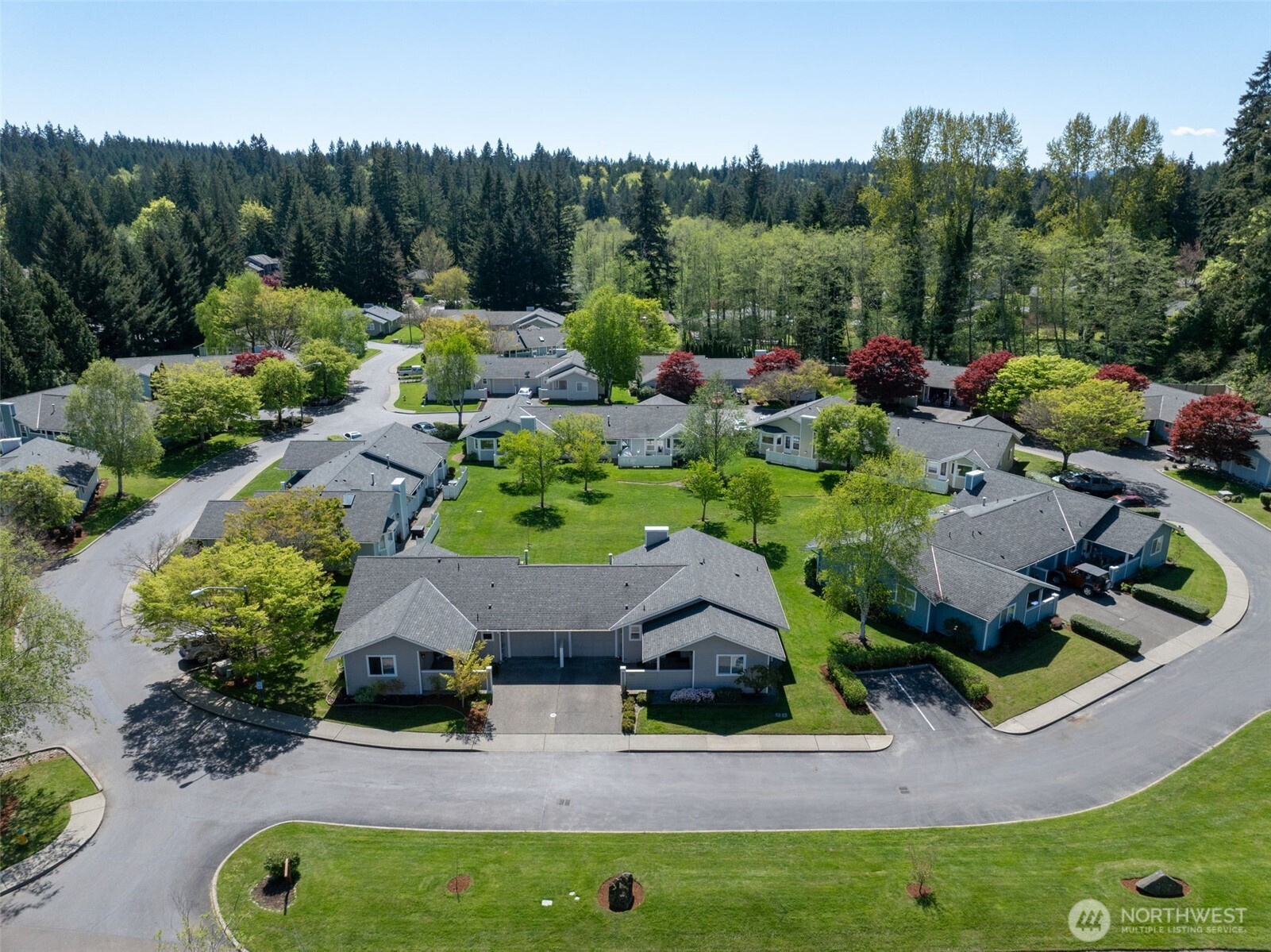 902 NW Leisure Lane