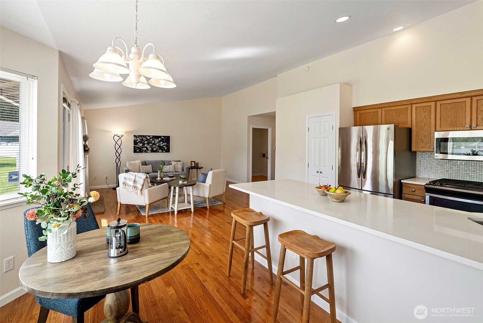 902 NW Leisure Lane