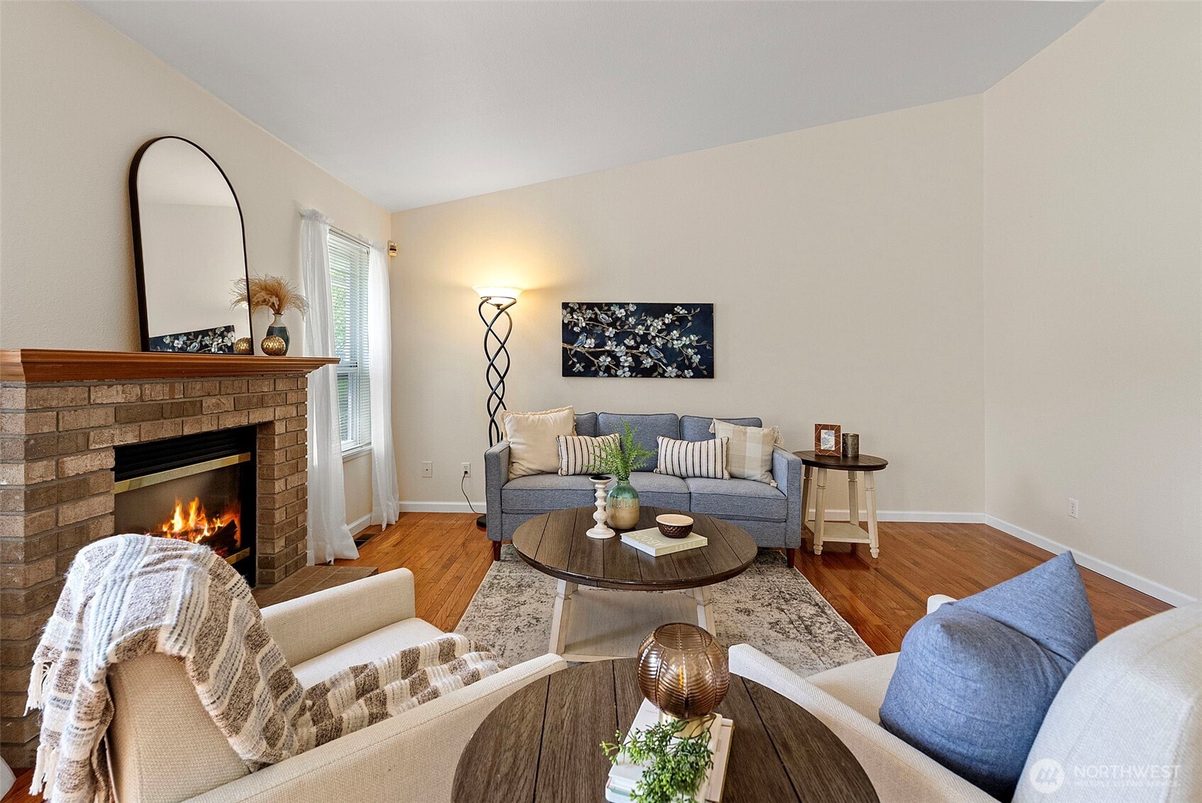 902 NW Leisure Lane