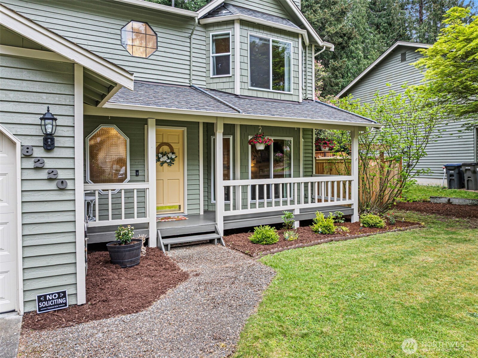 8220 Lariat Trail NW