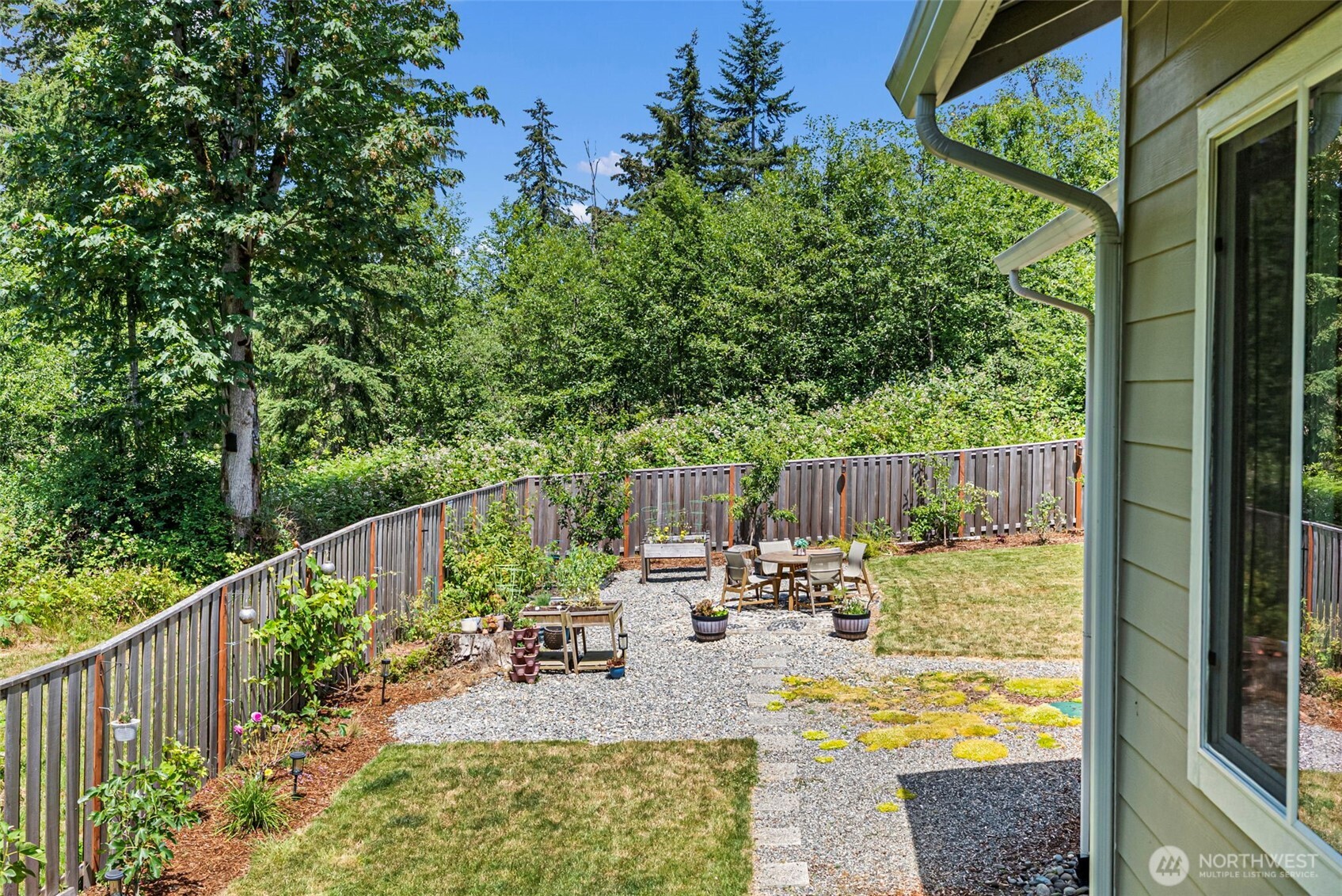 9236 NE Country Woods Lane