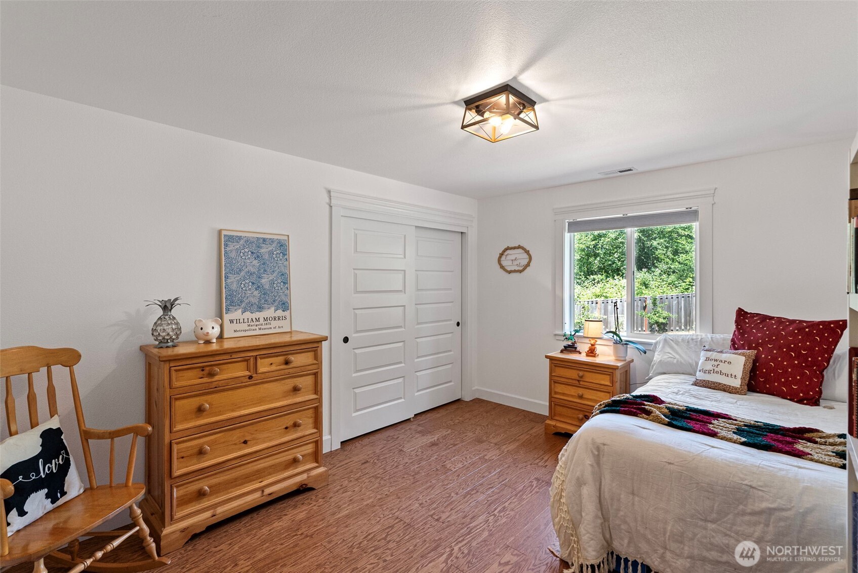 9236 NE Country Woods Lane