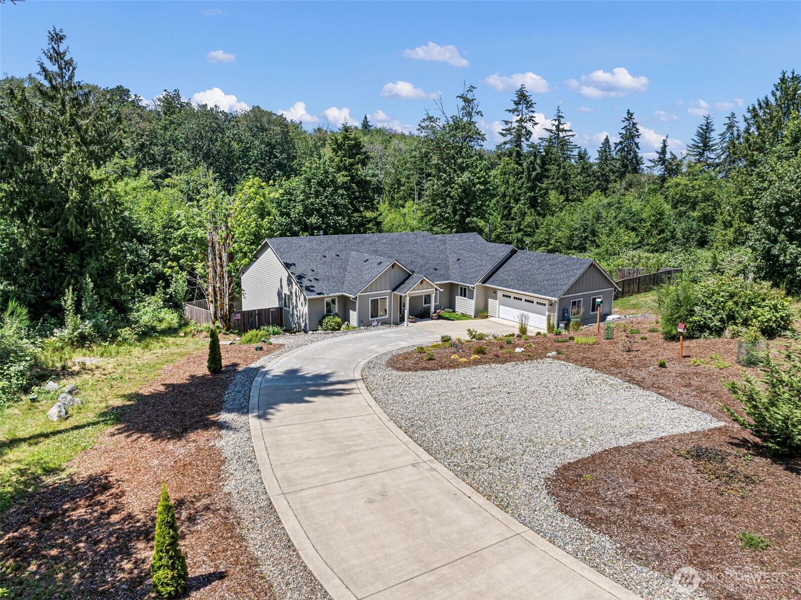9236 NE Country Woods Lane