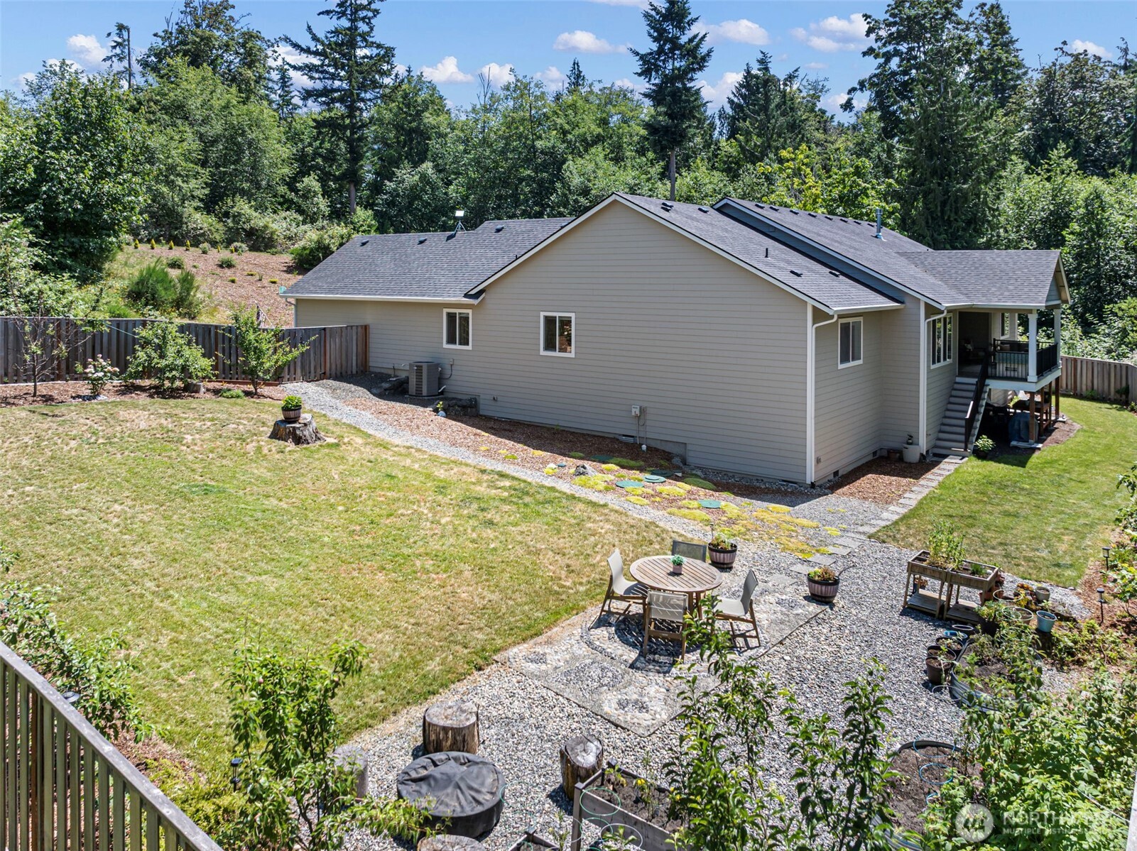 9236 NE Country Woods Lane
