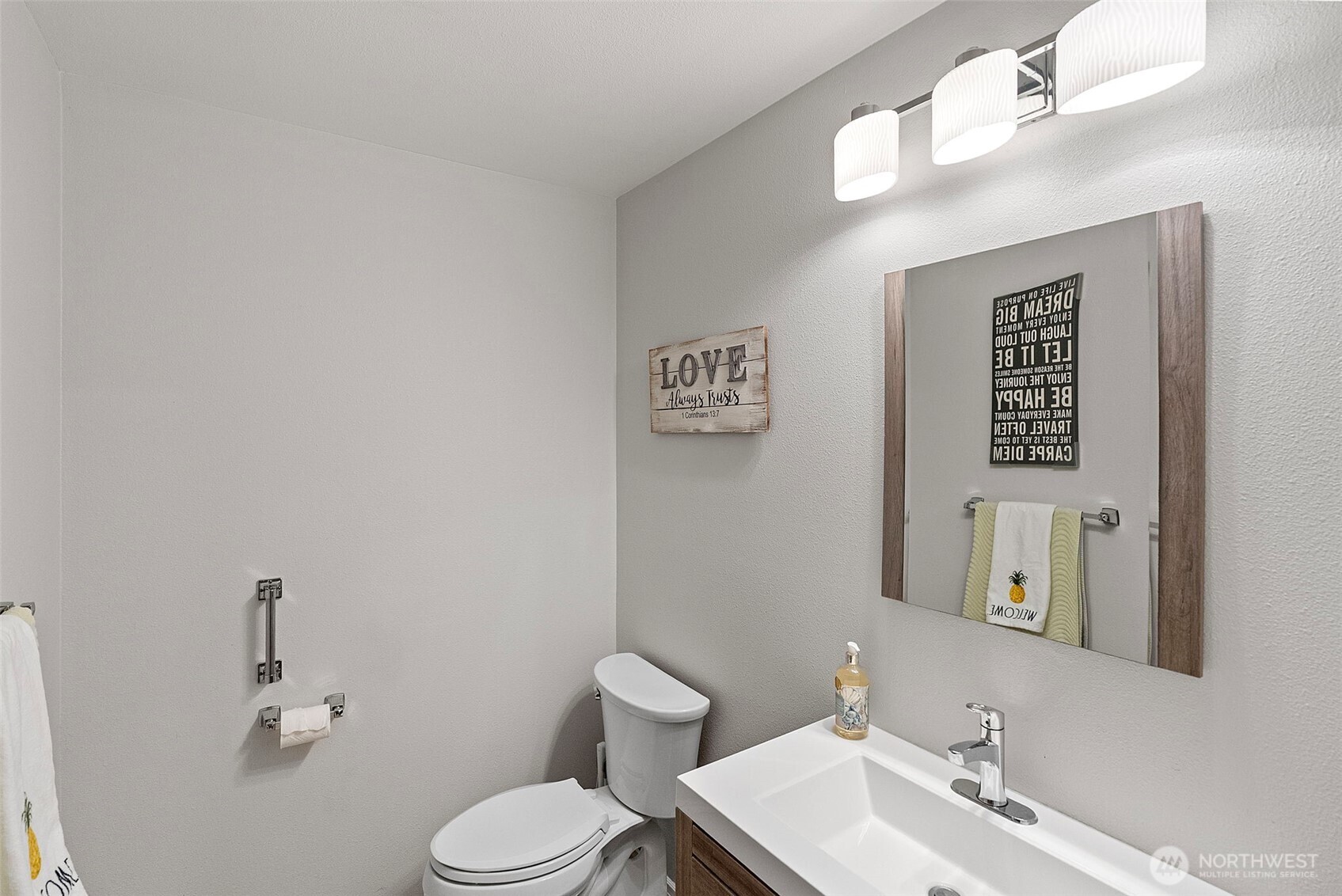 6441 NW Goldfern Court