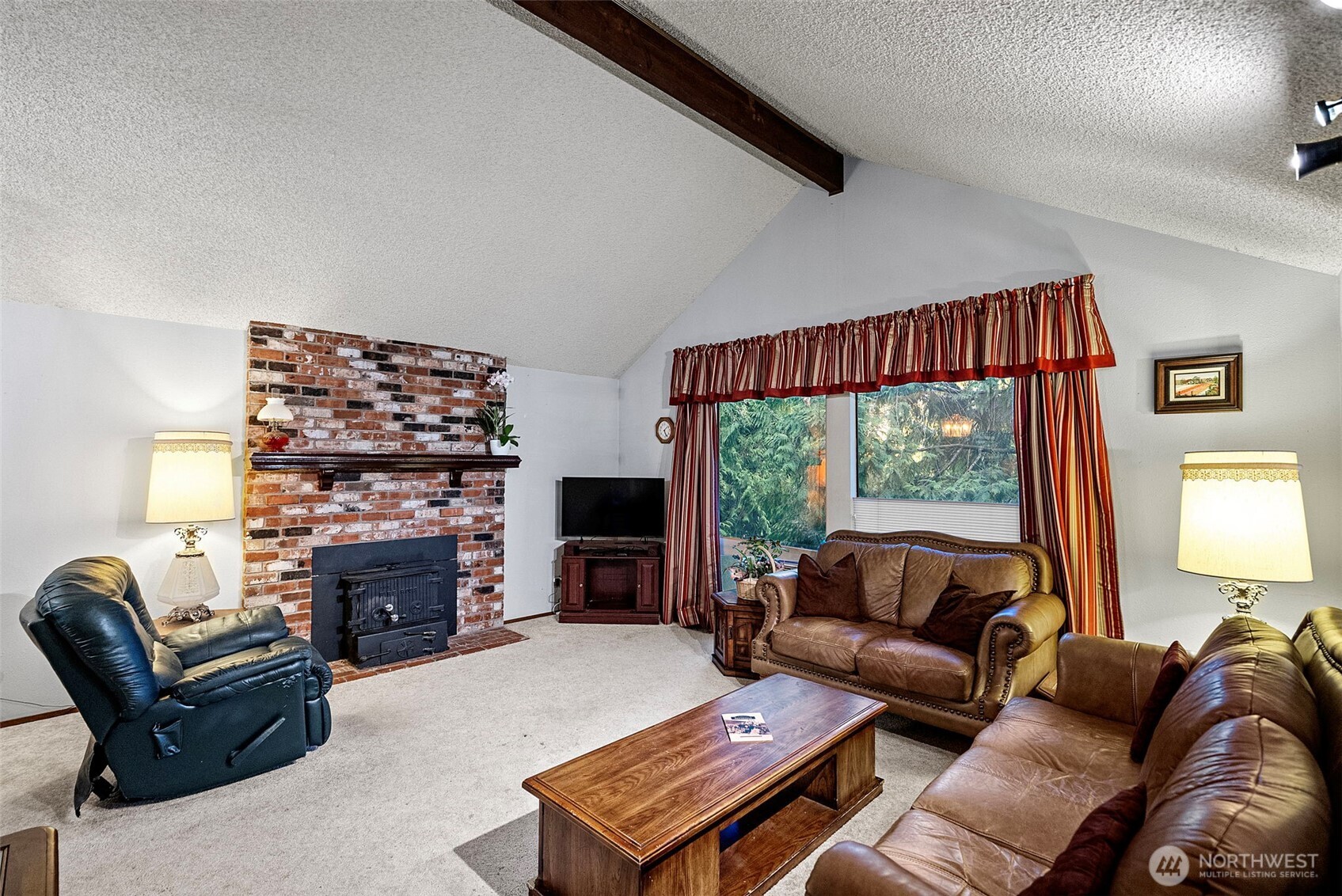 4417 NW Cascade Street