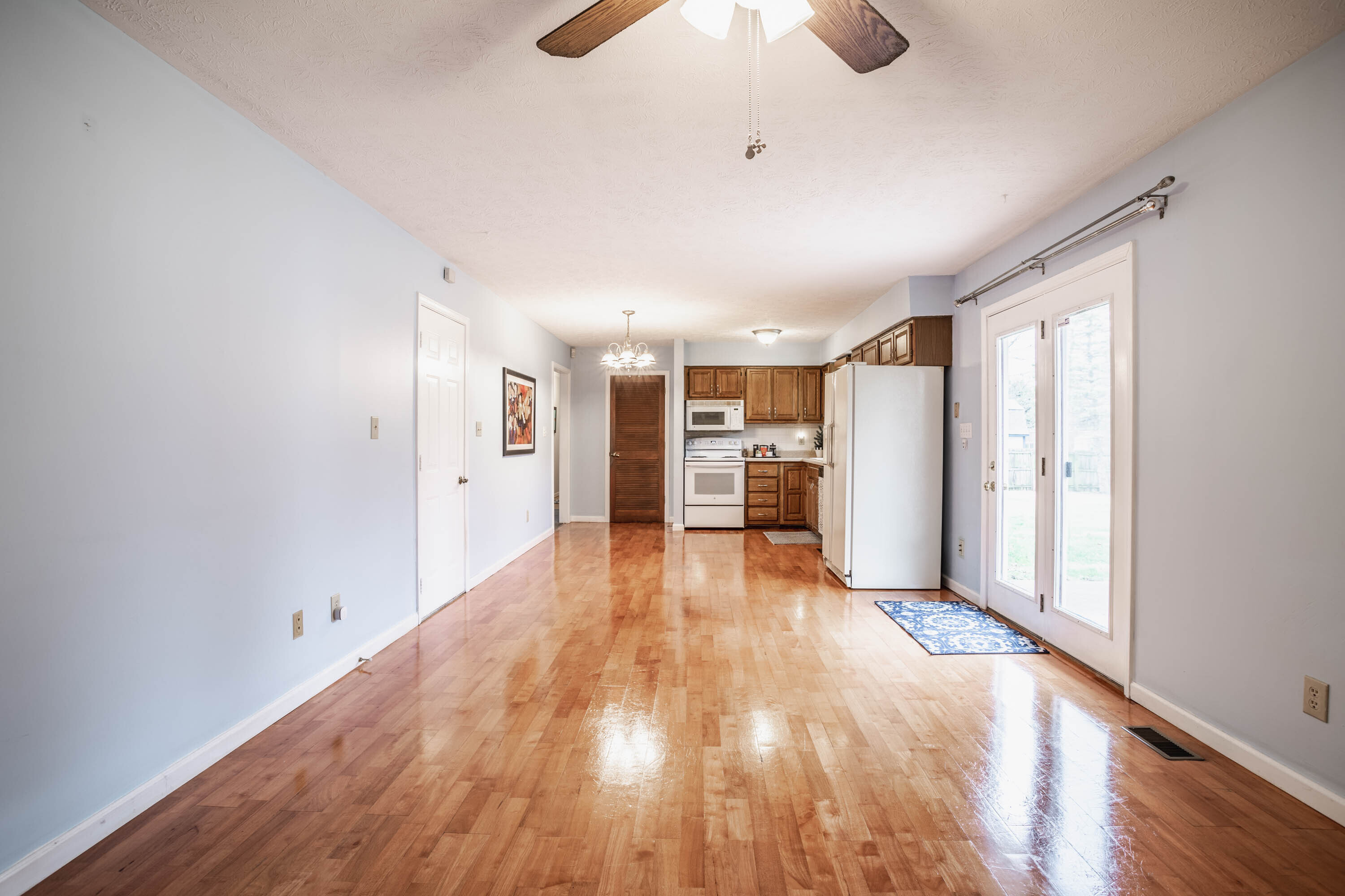 8146 Summertree Court