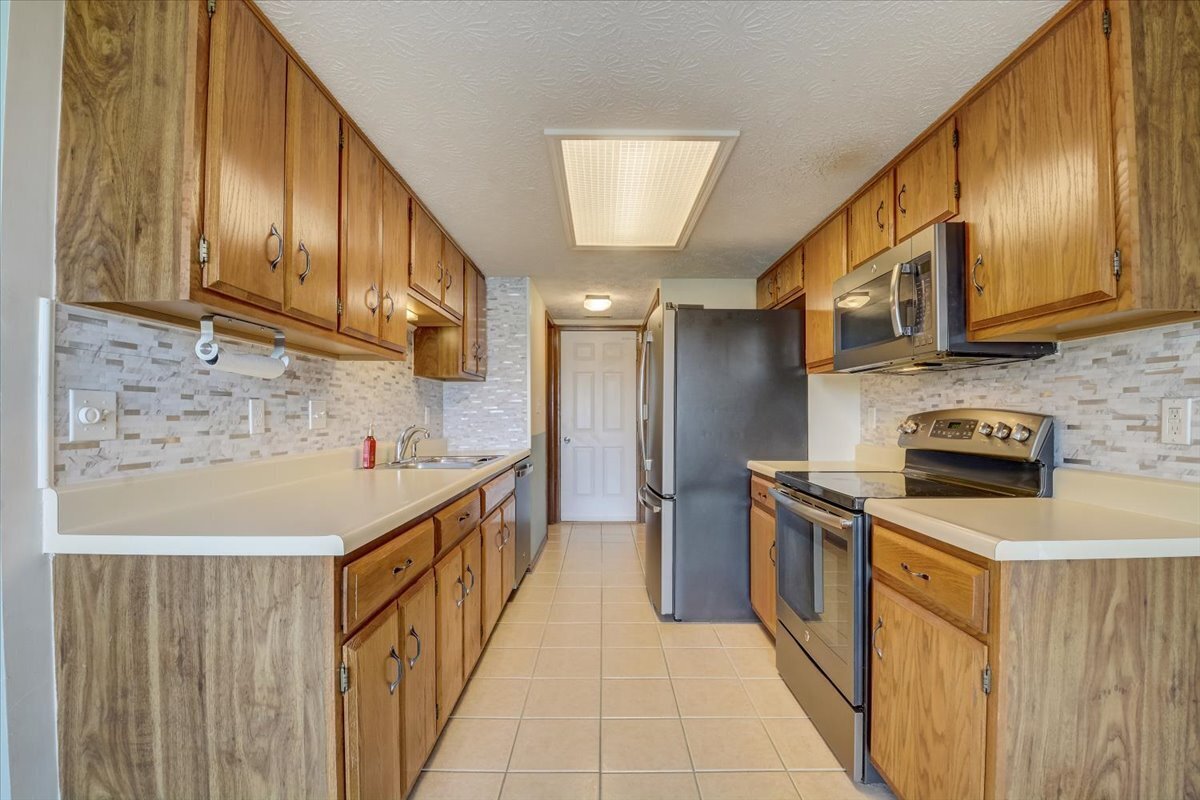 7438 Castleton Farms North Drive Unit: 56