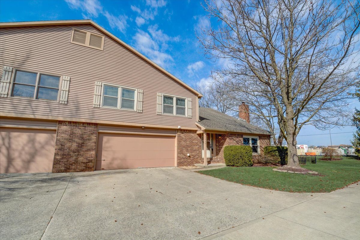 7438 Castleton Farms North Drive Unit: 56