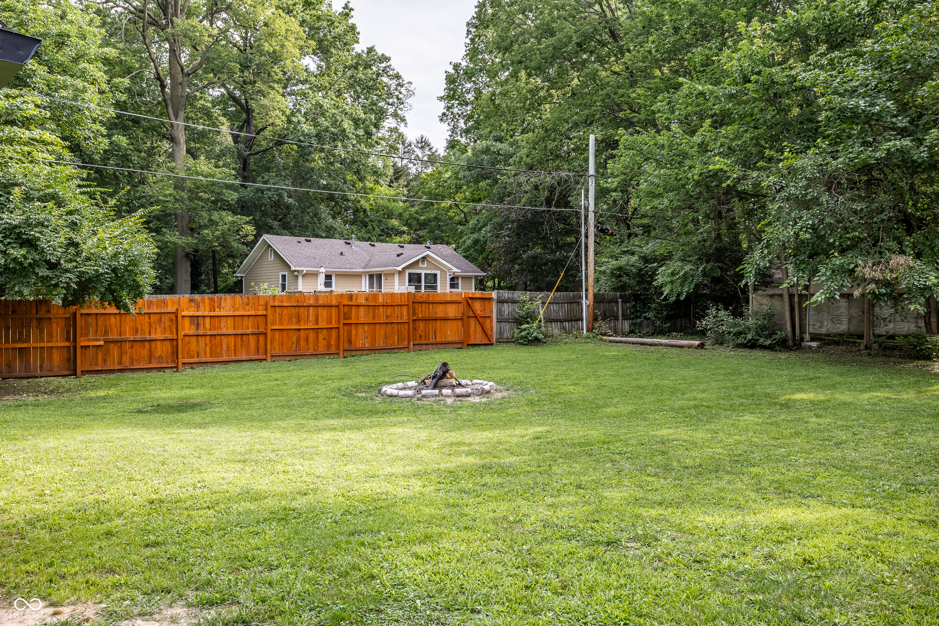 1518 Maxine Road