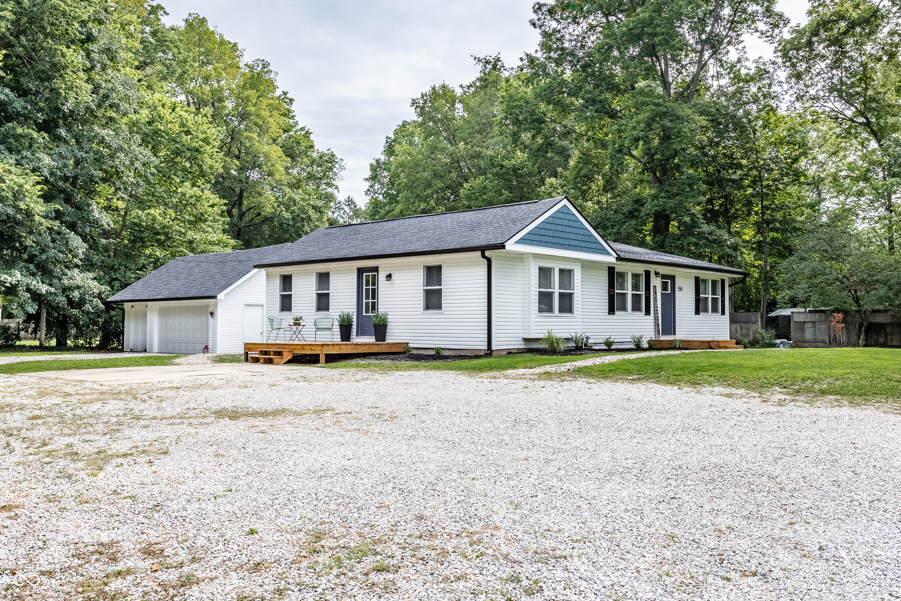 1518 Maxine Road