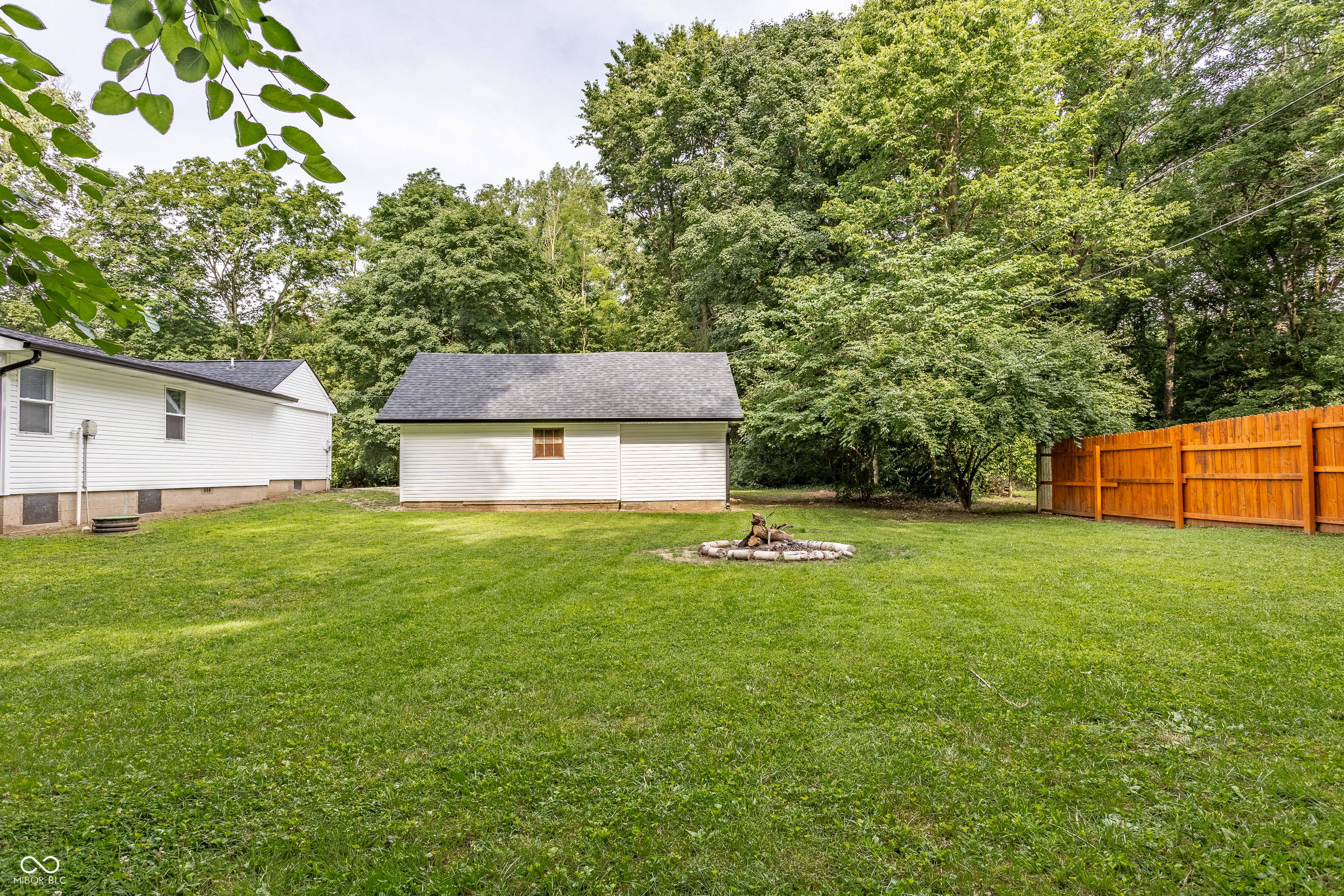 1518 Maxine Road