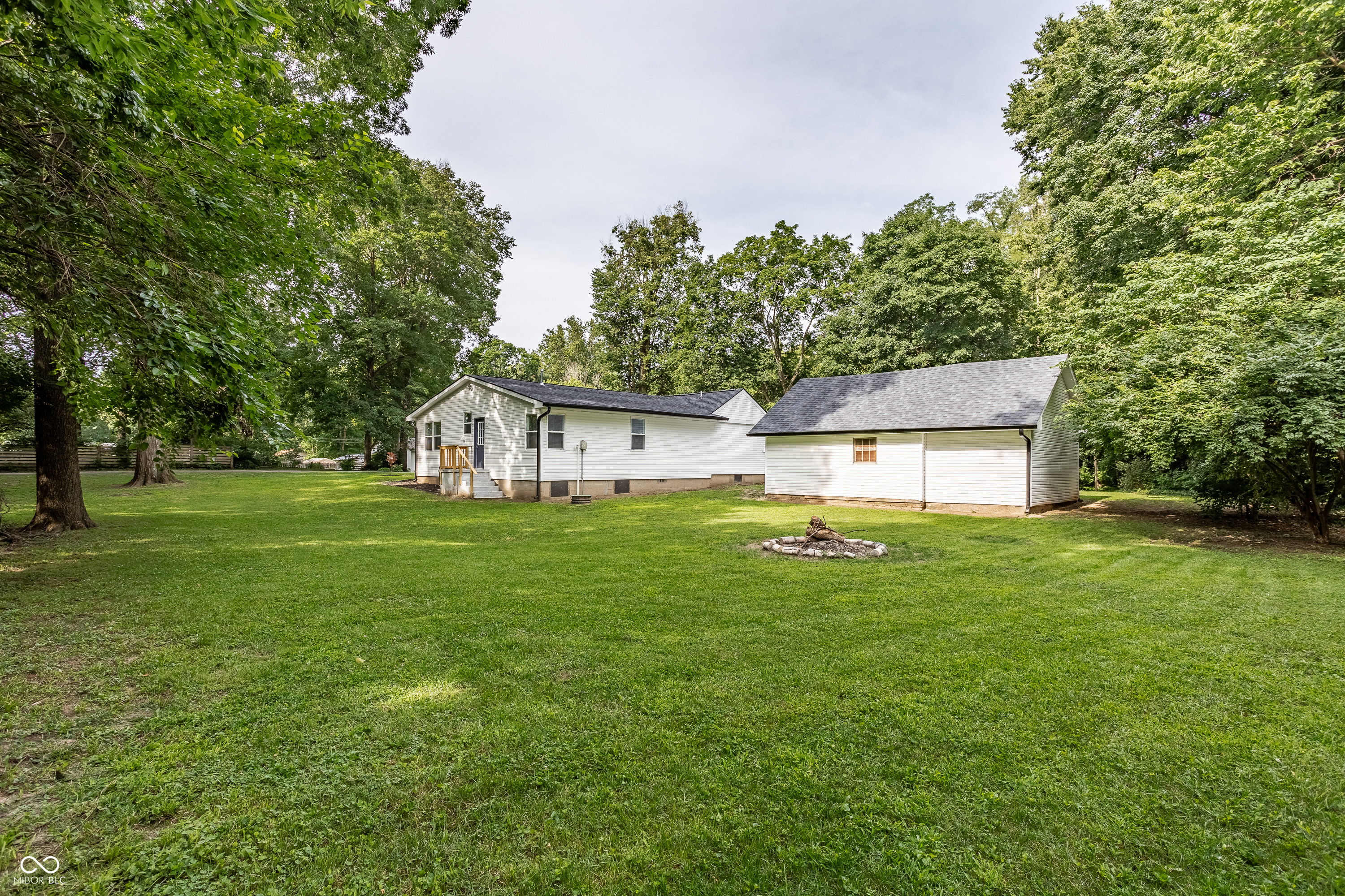 1518 Maxine Road