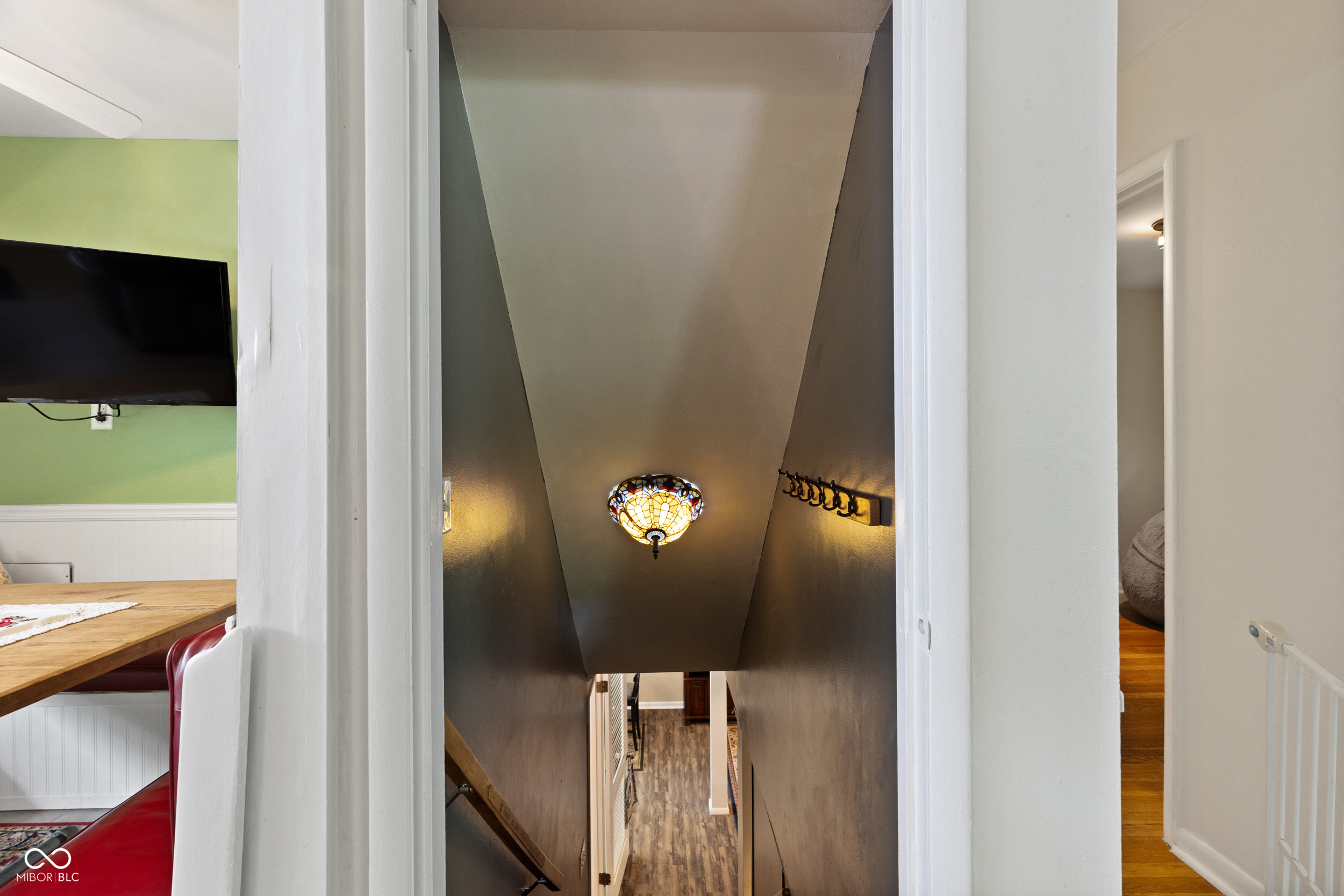 6559 Honeysuckle Lane