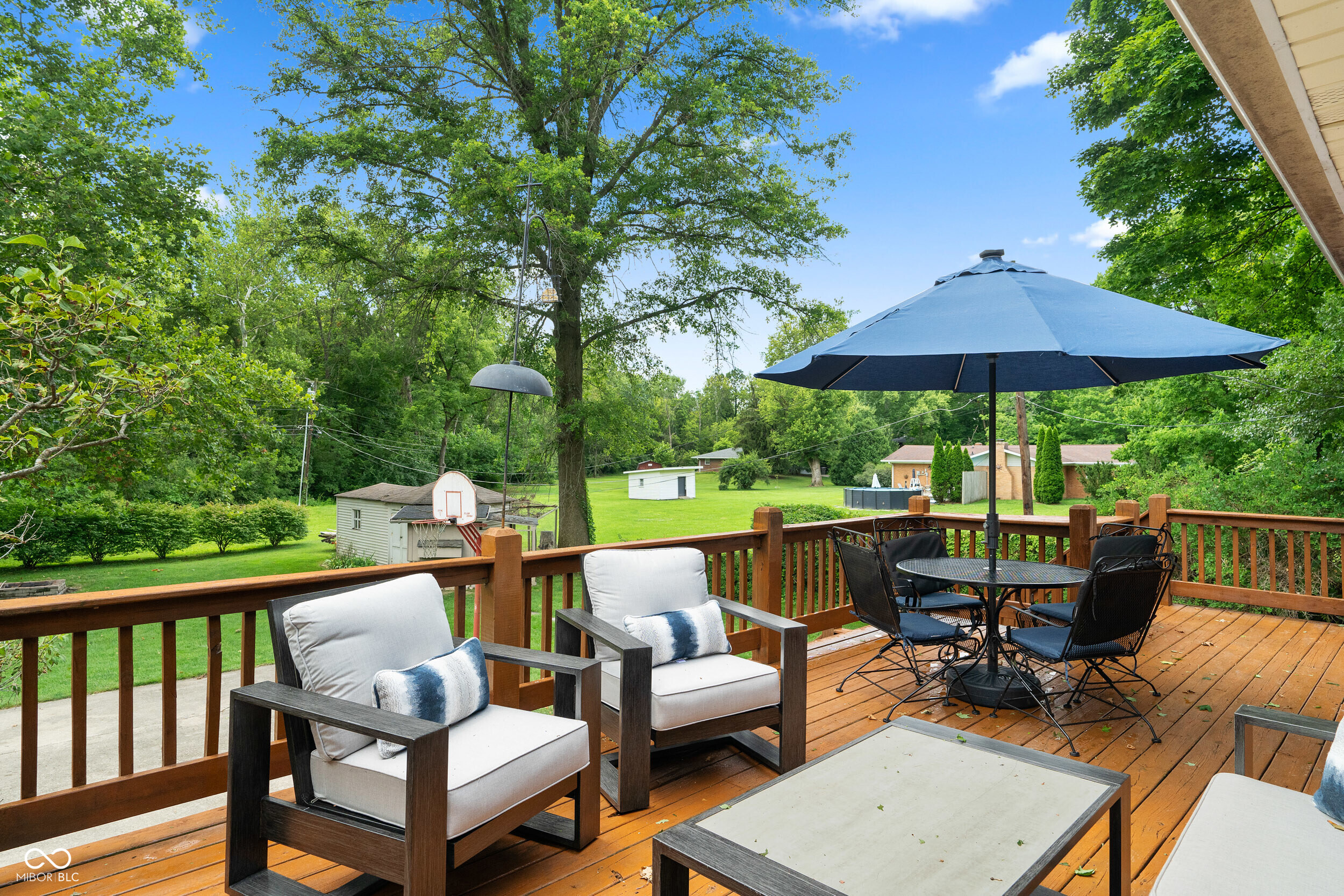 6559 Honeysuckle Lane