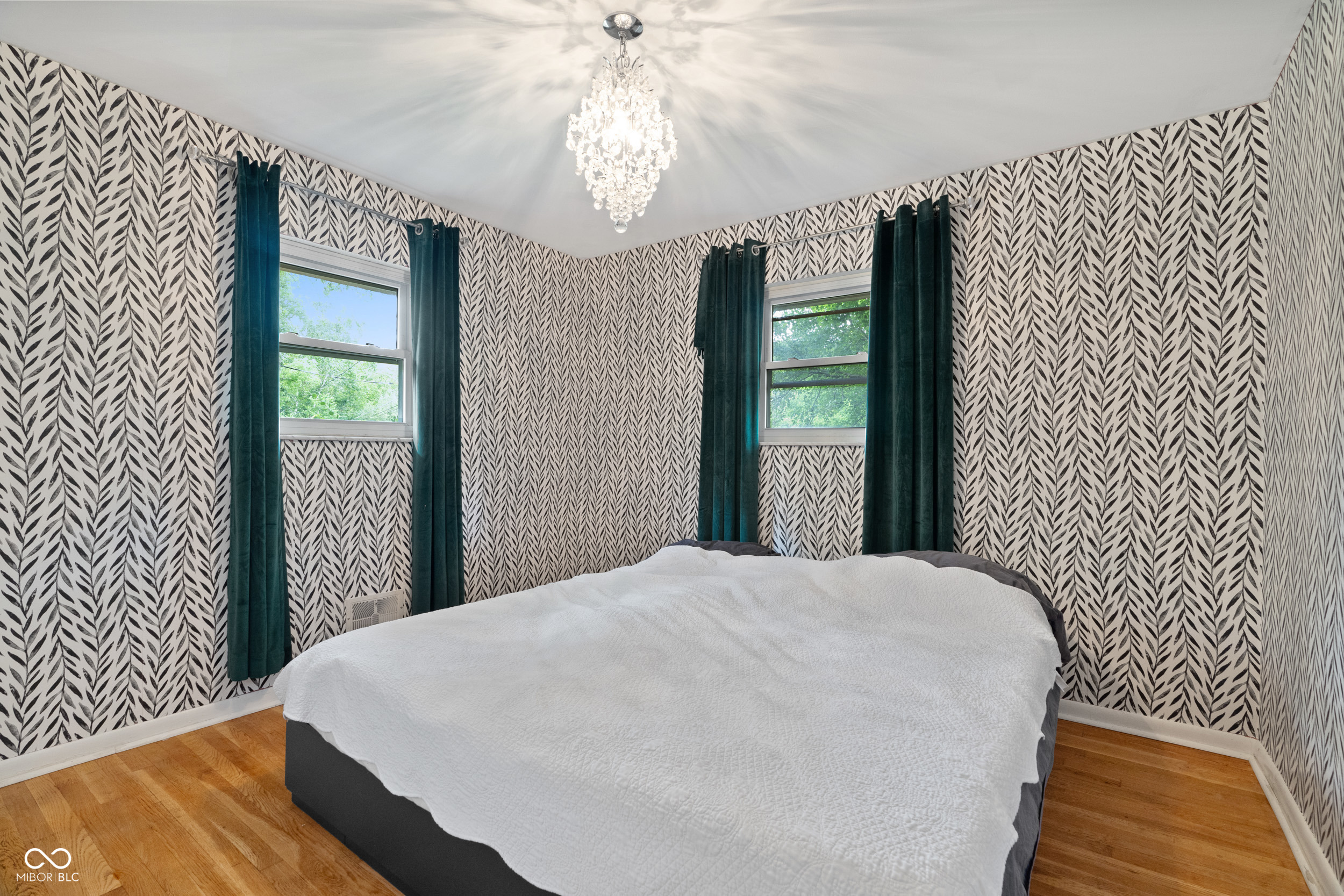 6559 Honeysuckle Lane