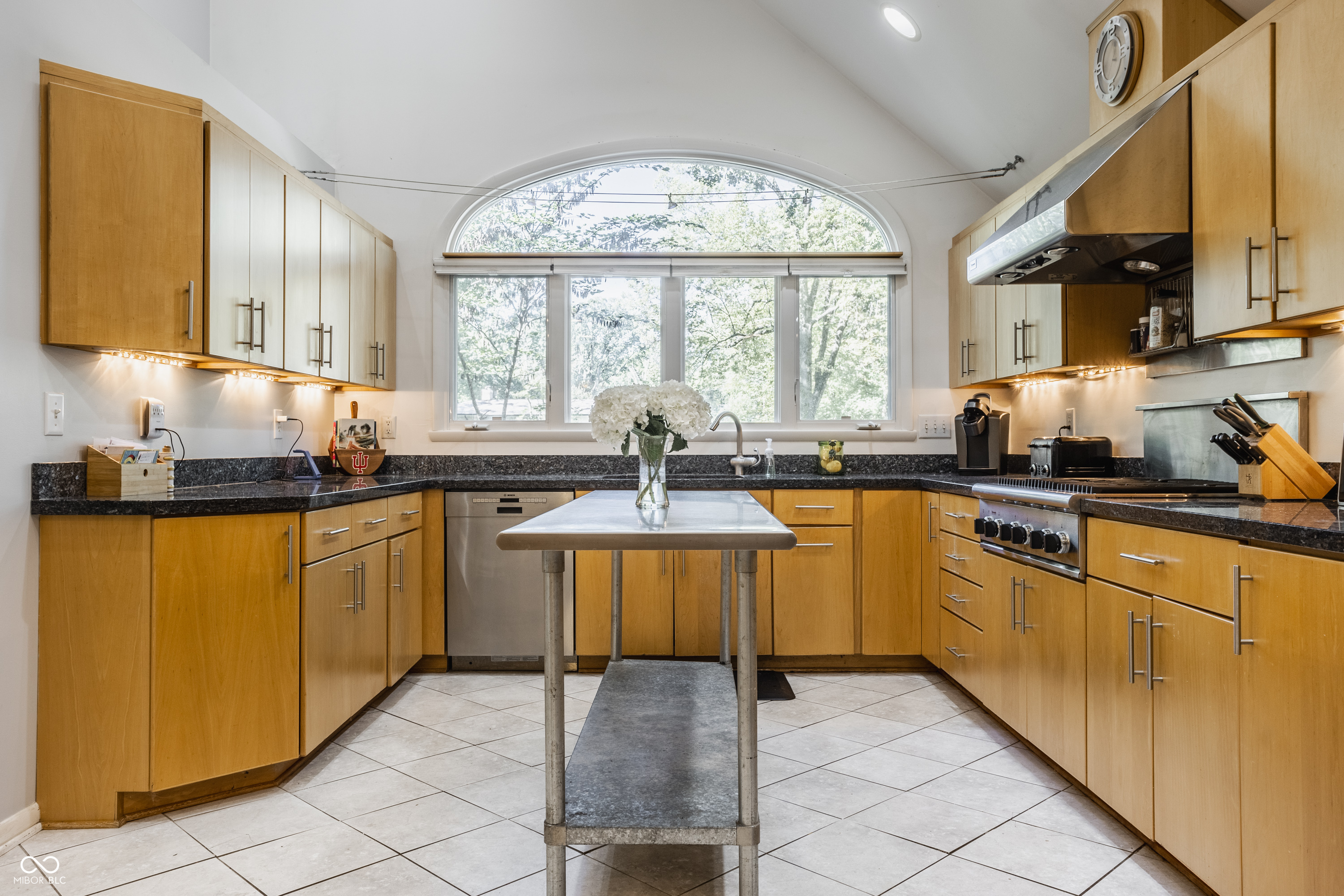 6463 Dean Road