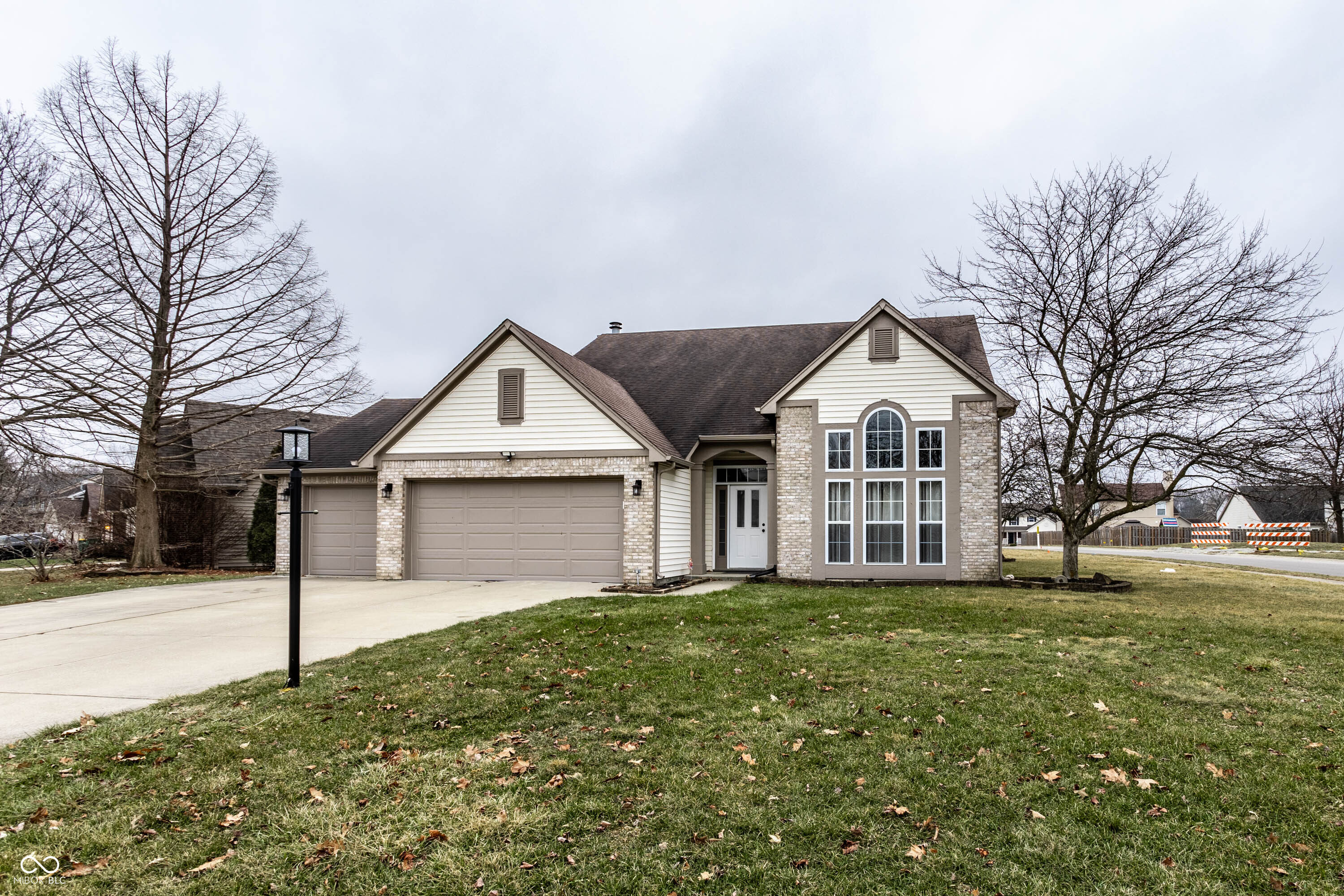 8663 Woodbluff Court
