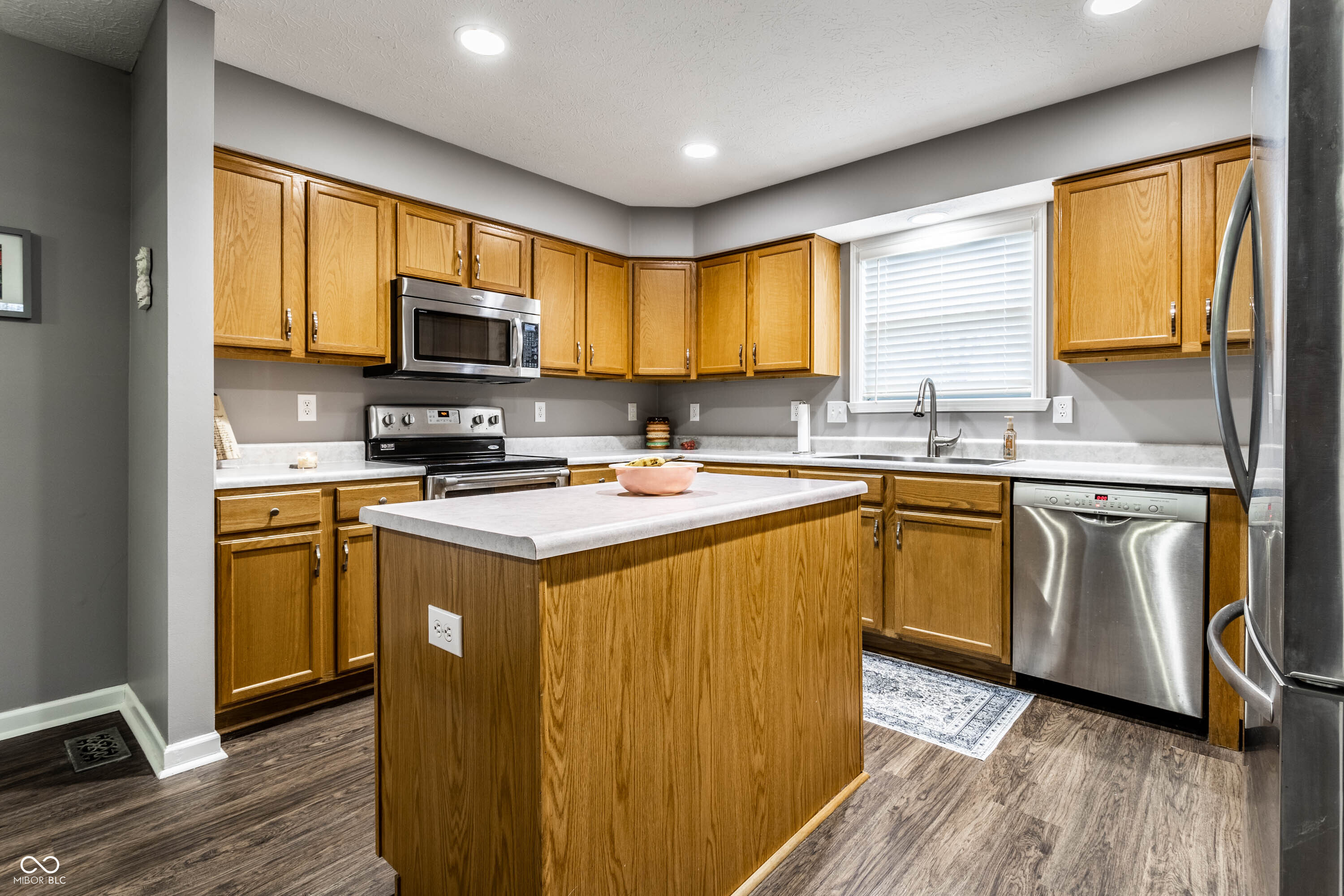 8663 Woodbluff Court
