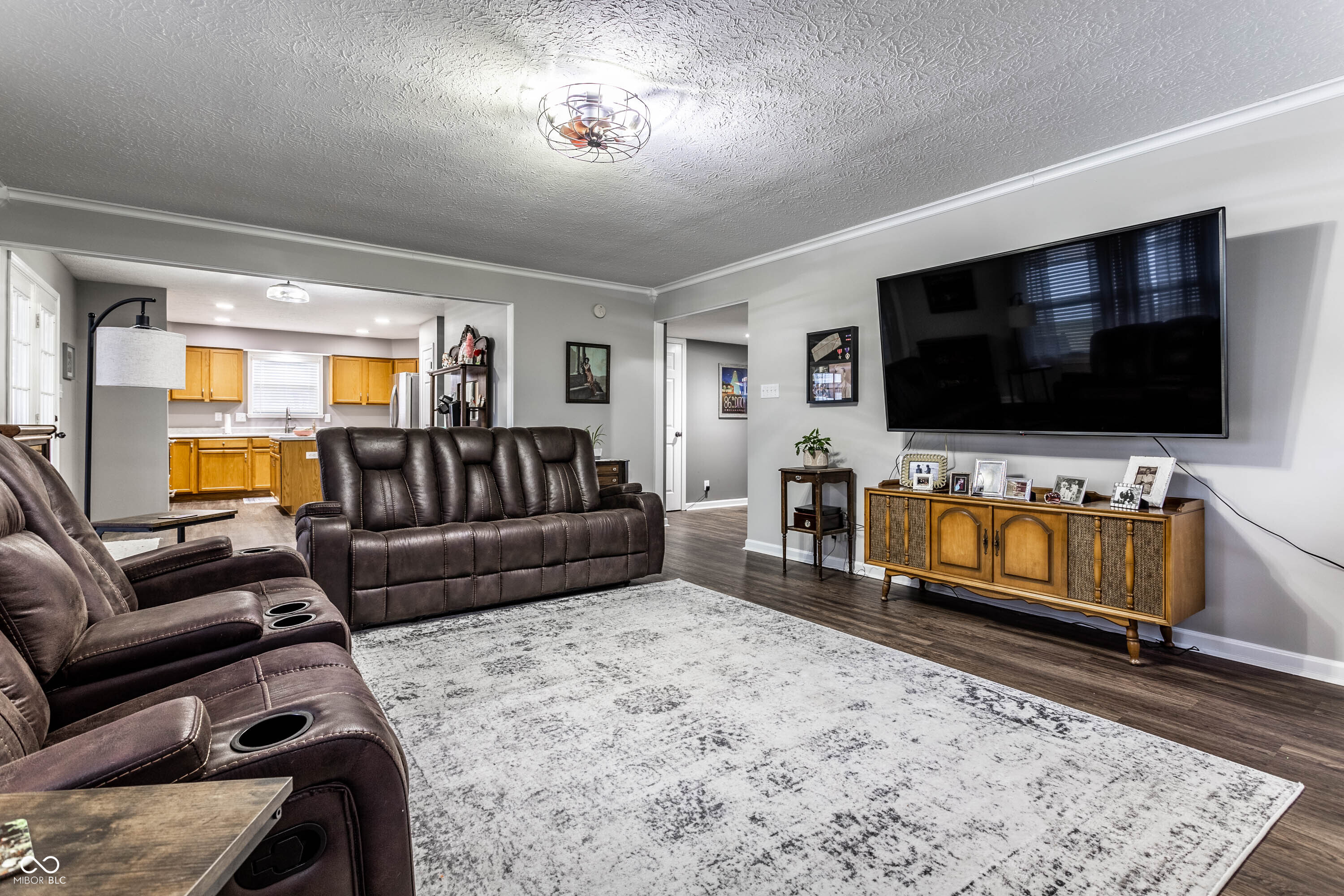 8663 Woodbluff Court