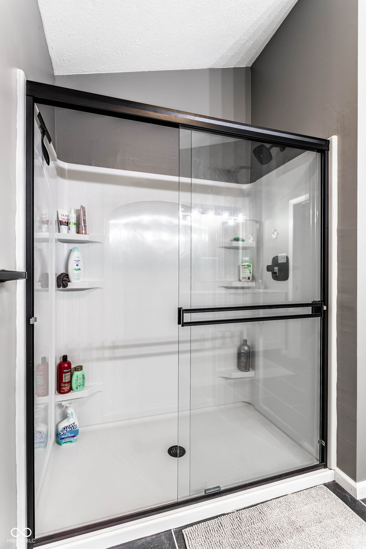 8663 Woodbluff Court