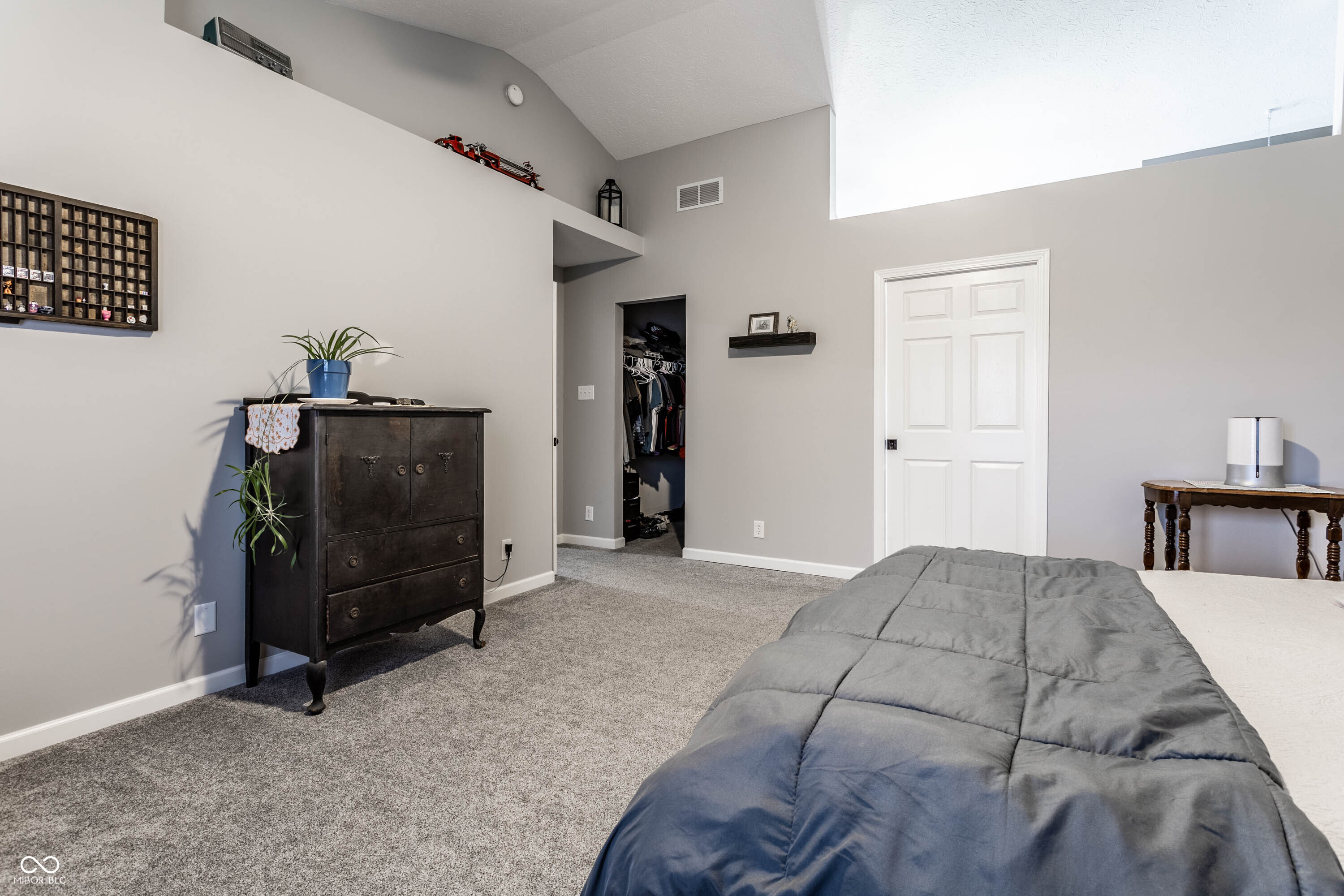 8663 Woodbluff Court