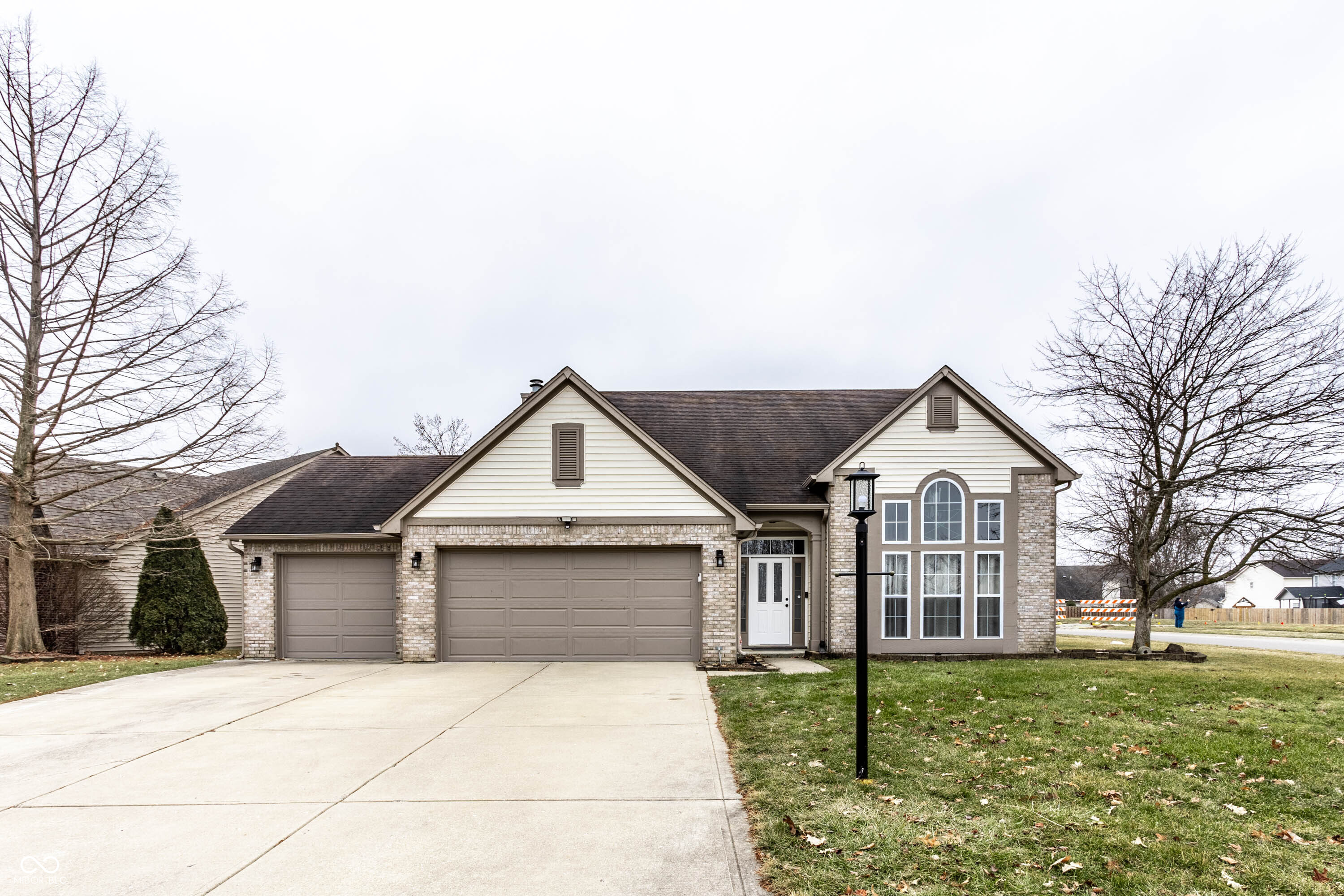 8663 Woodbluff Court