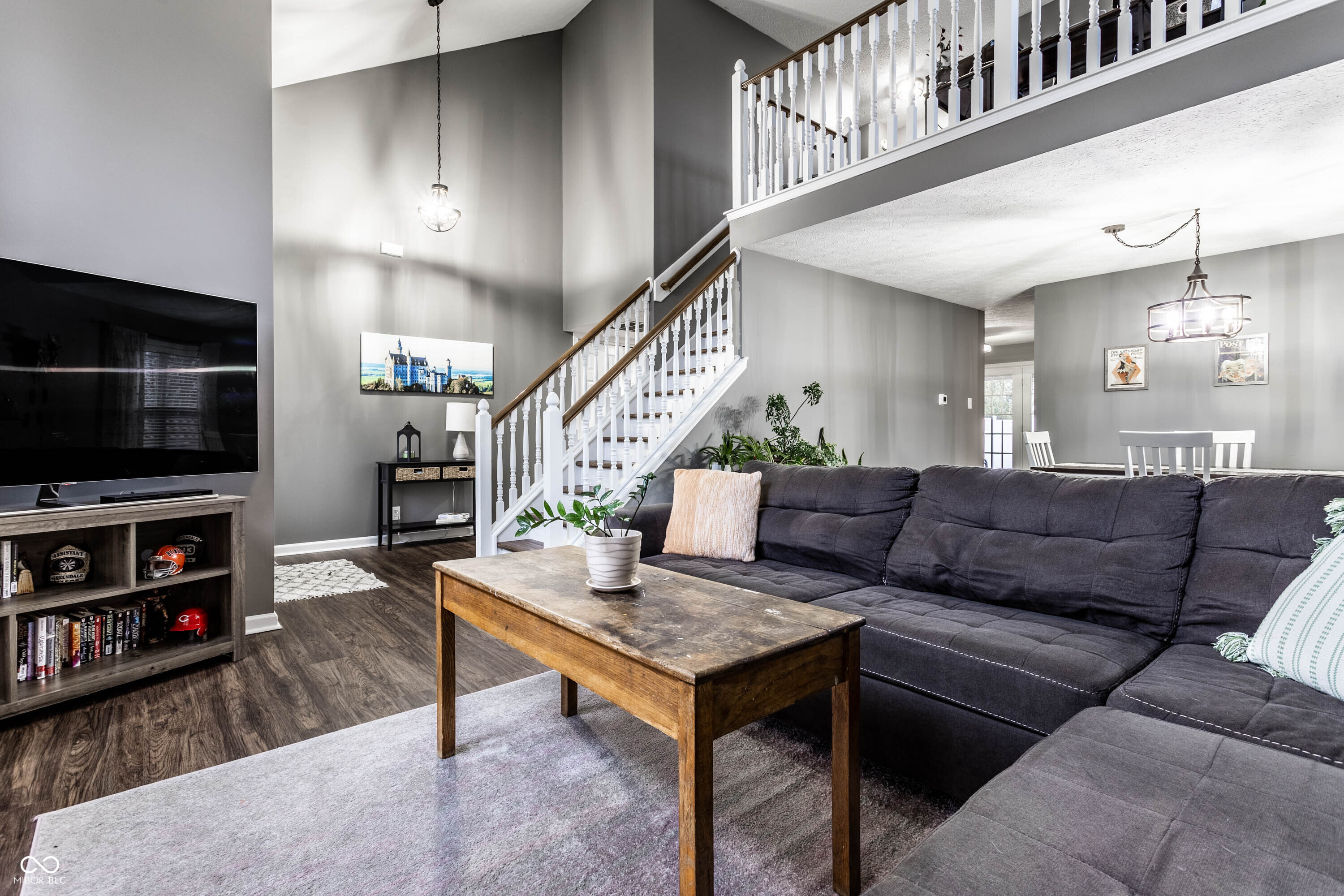 8663 Woodbluff Court