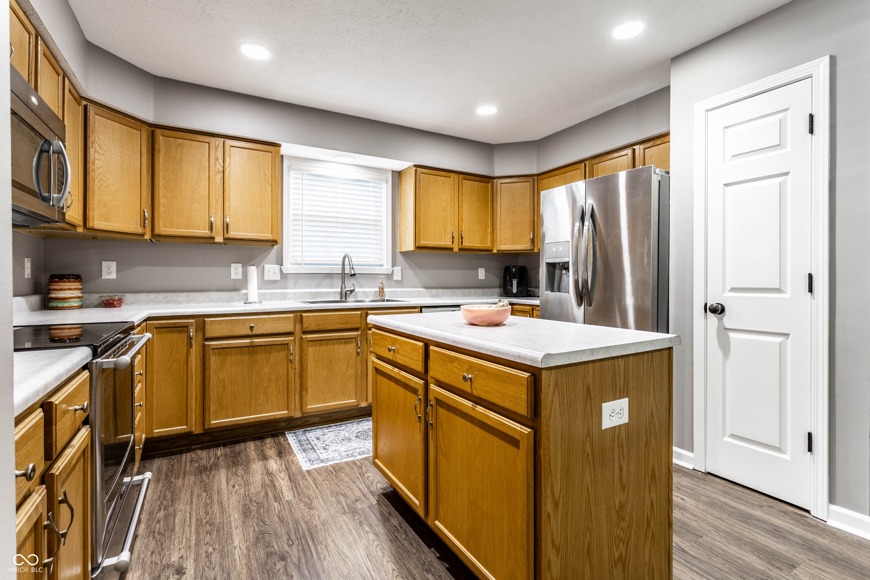 8663 Woodbluff Court