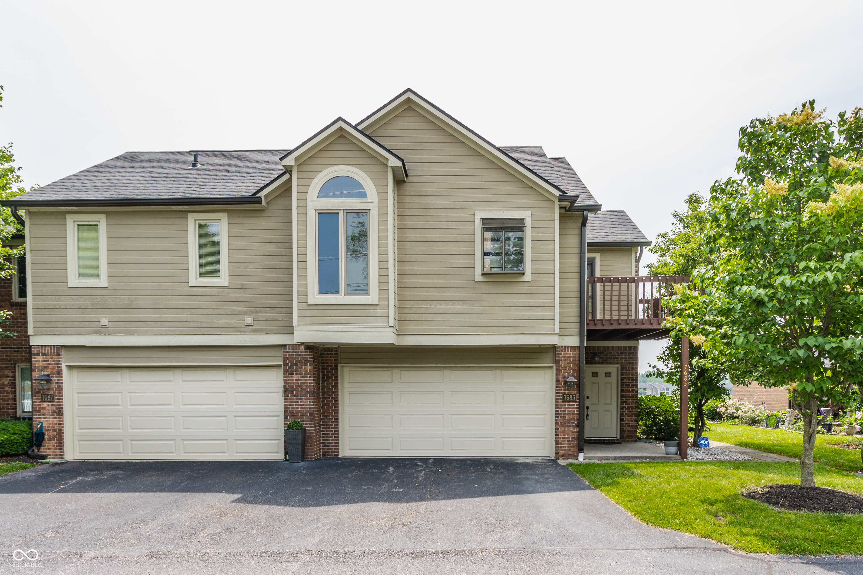7685 River Road