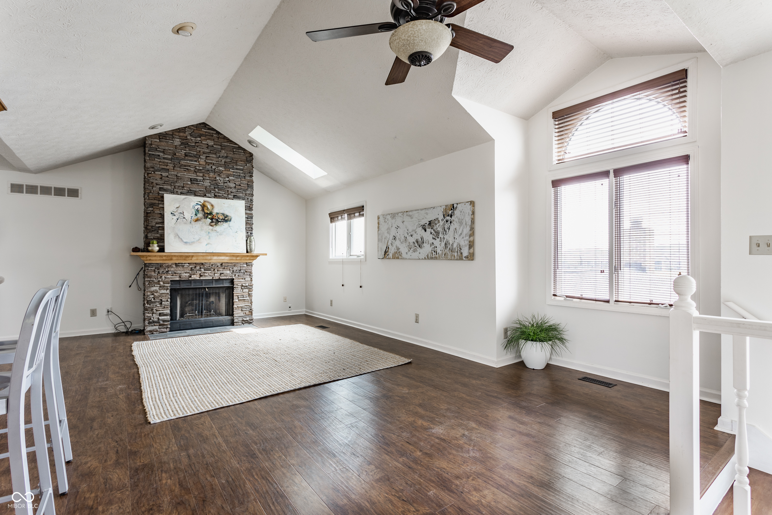 7685 River Road