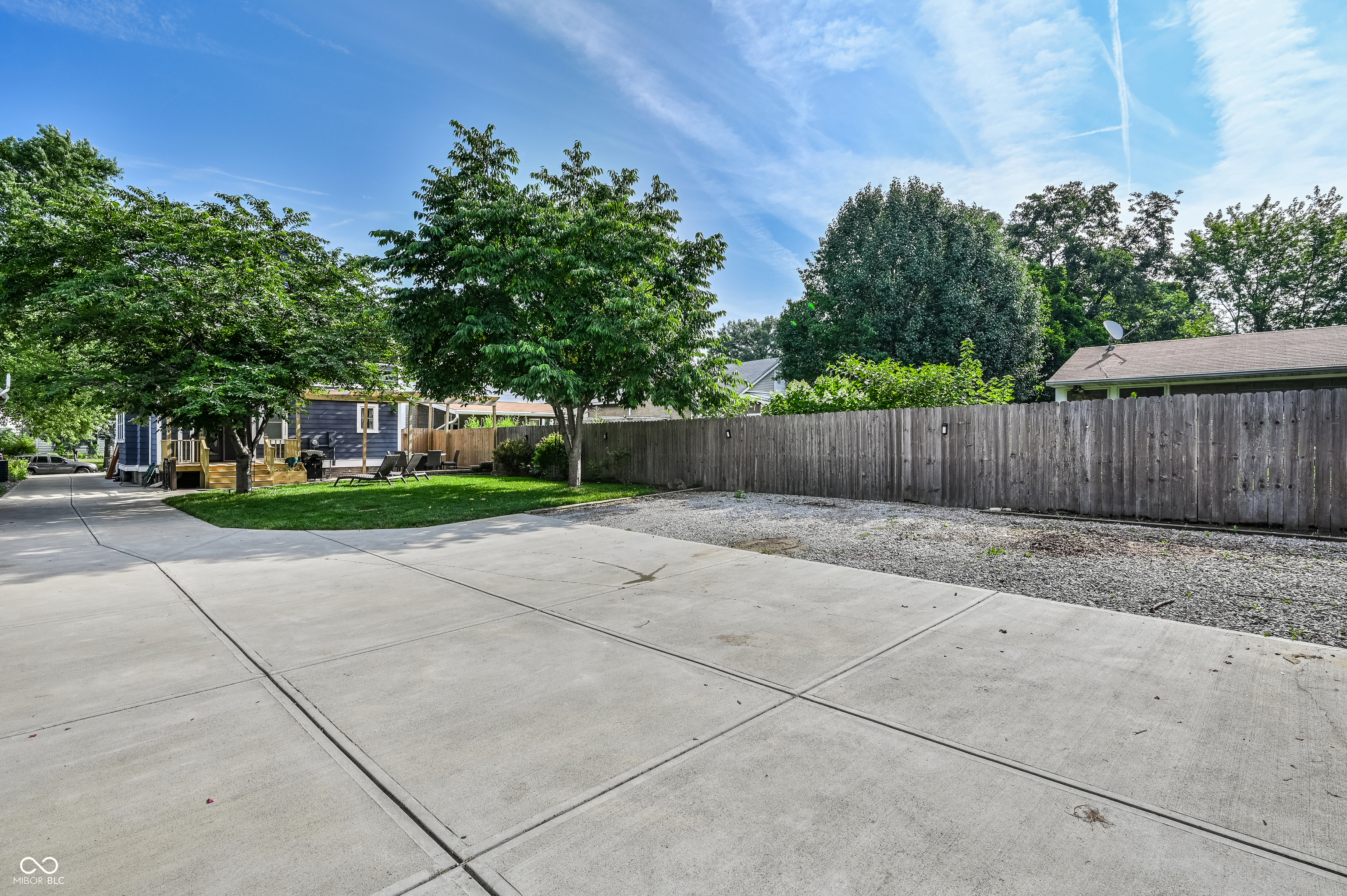 1519 Pleasant Street