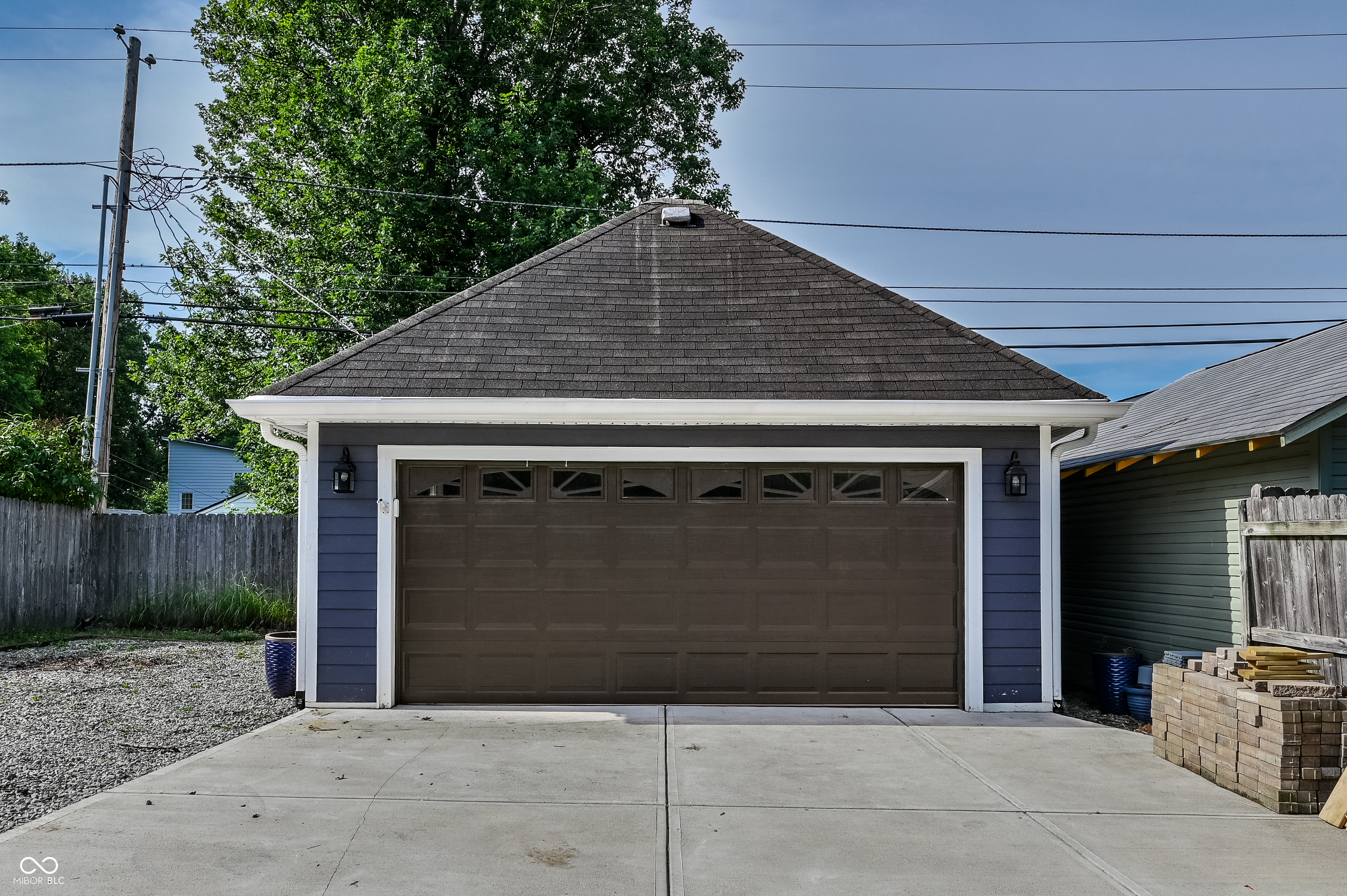 1519 Pleasant Street
