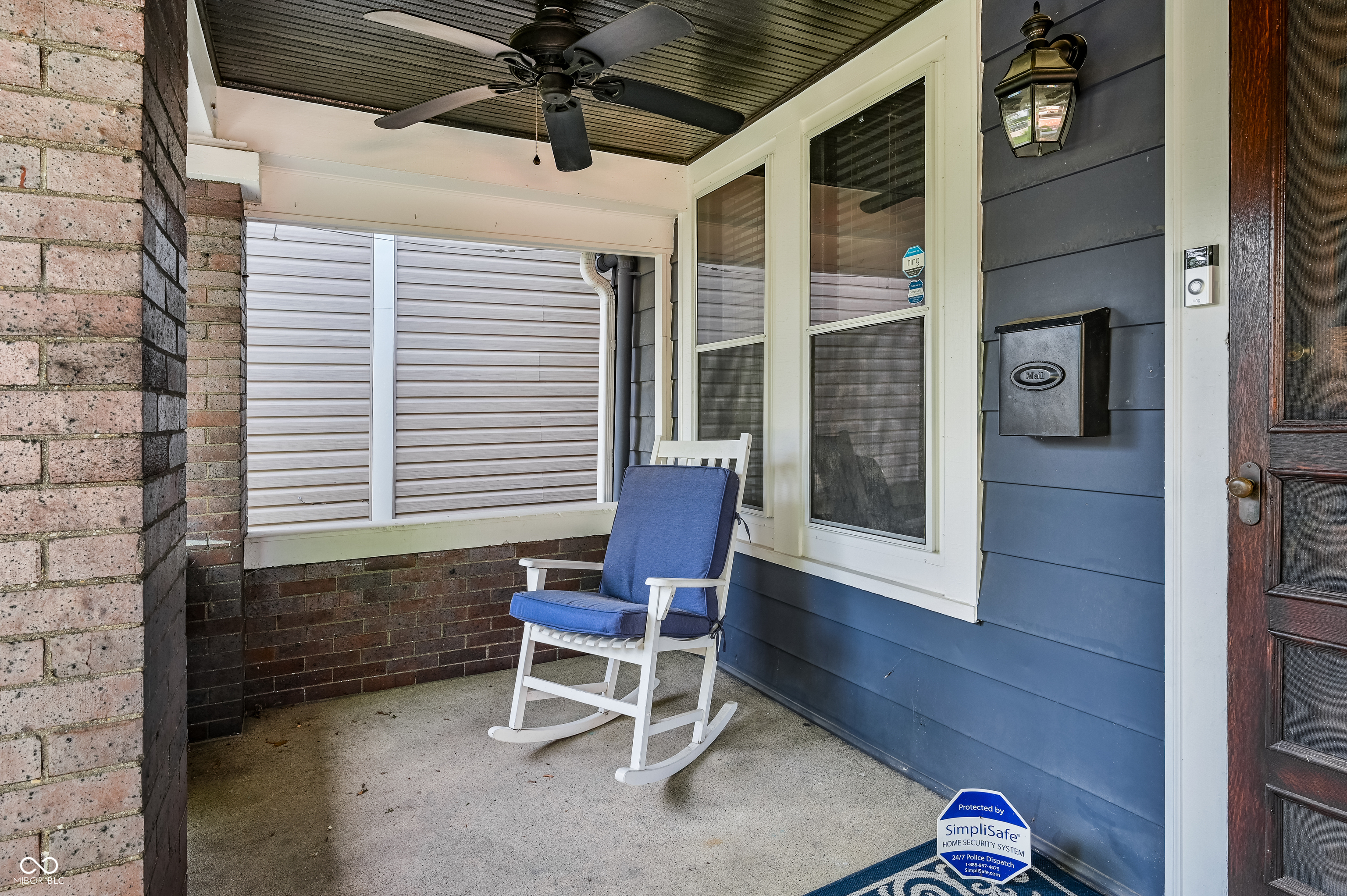 1519 Pleasant Street