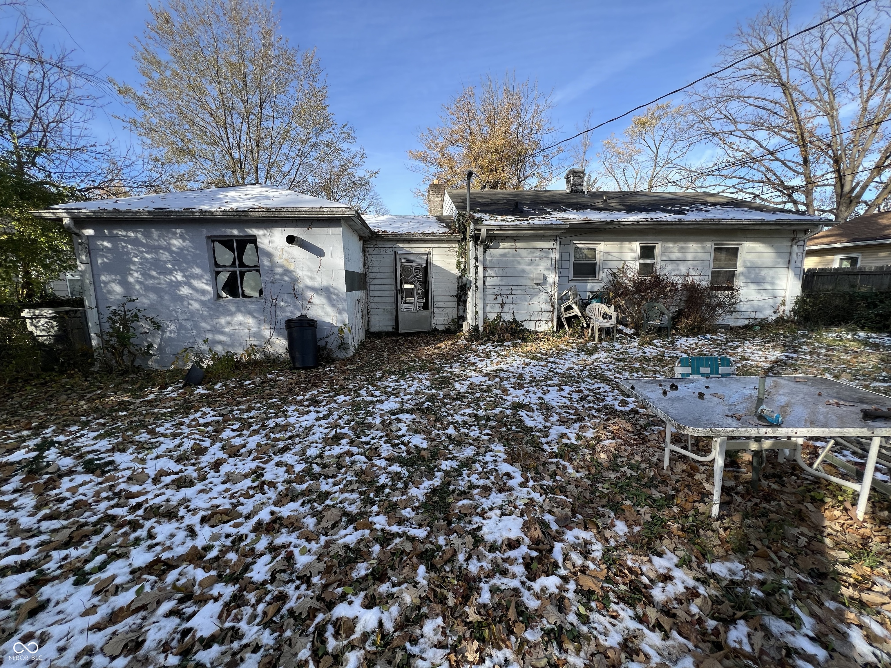 3141 N Bolton Avenue