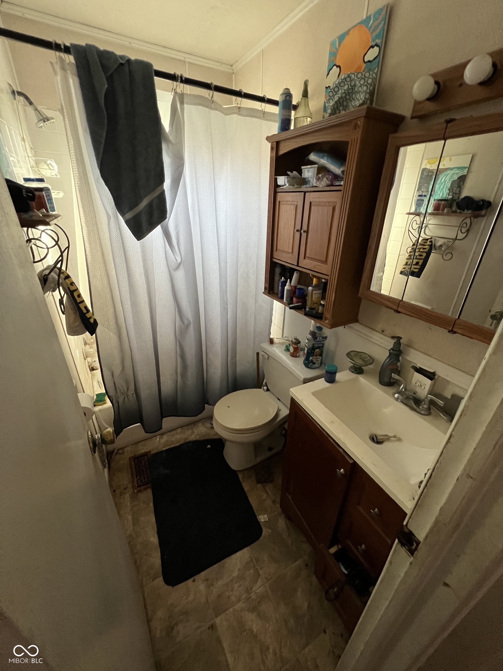 3141 N Bolton Avenue