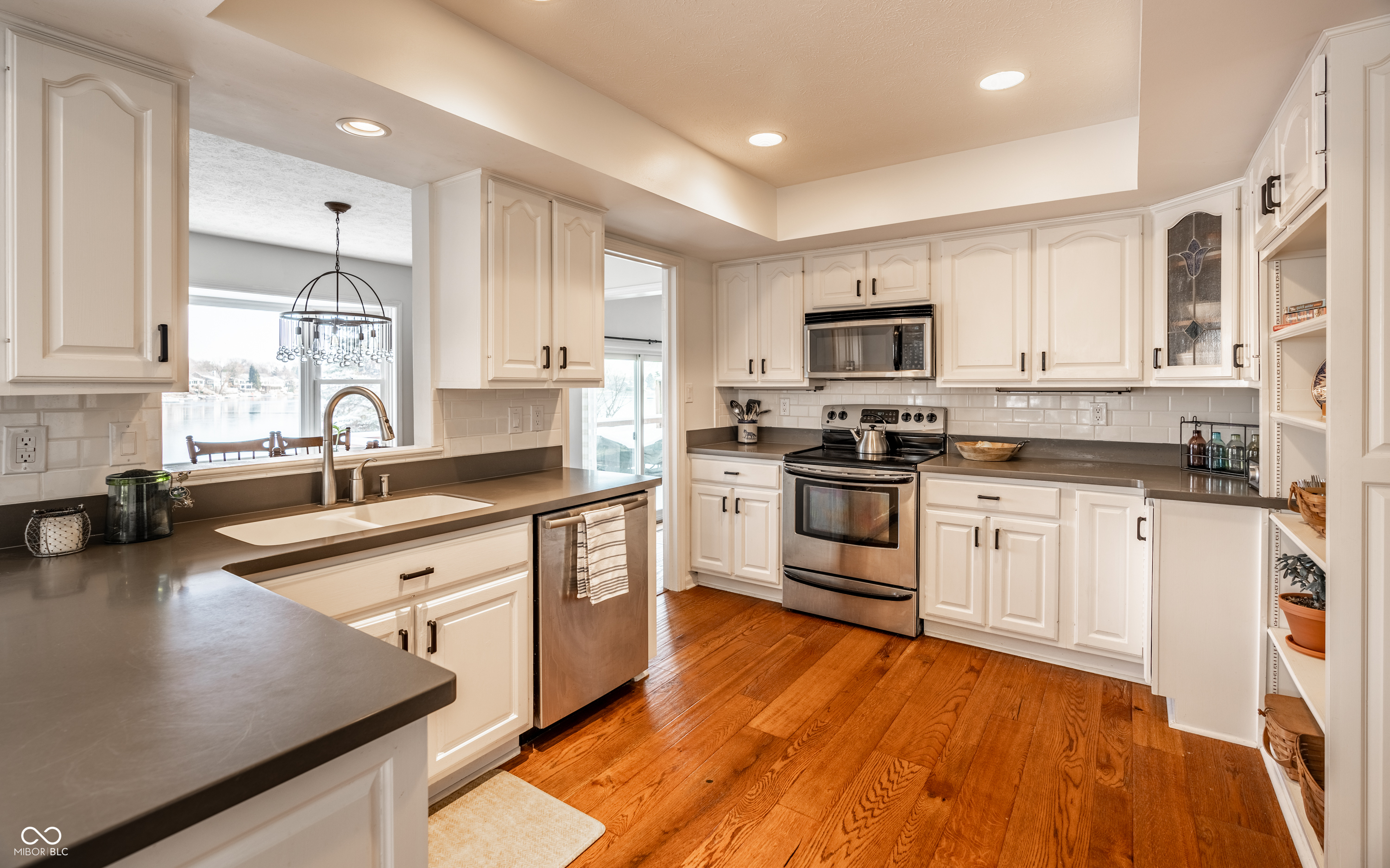 3312 Bay Road South Drive