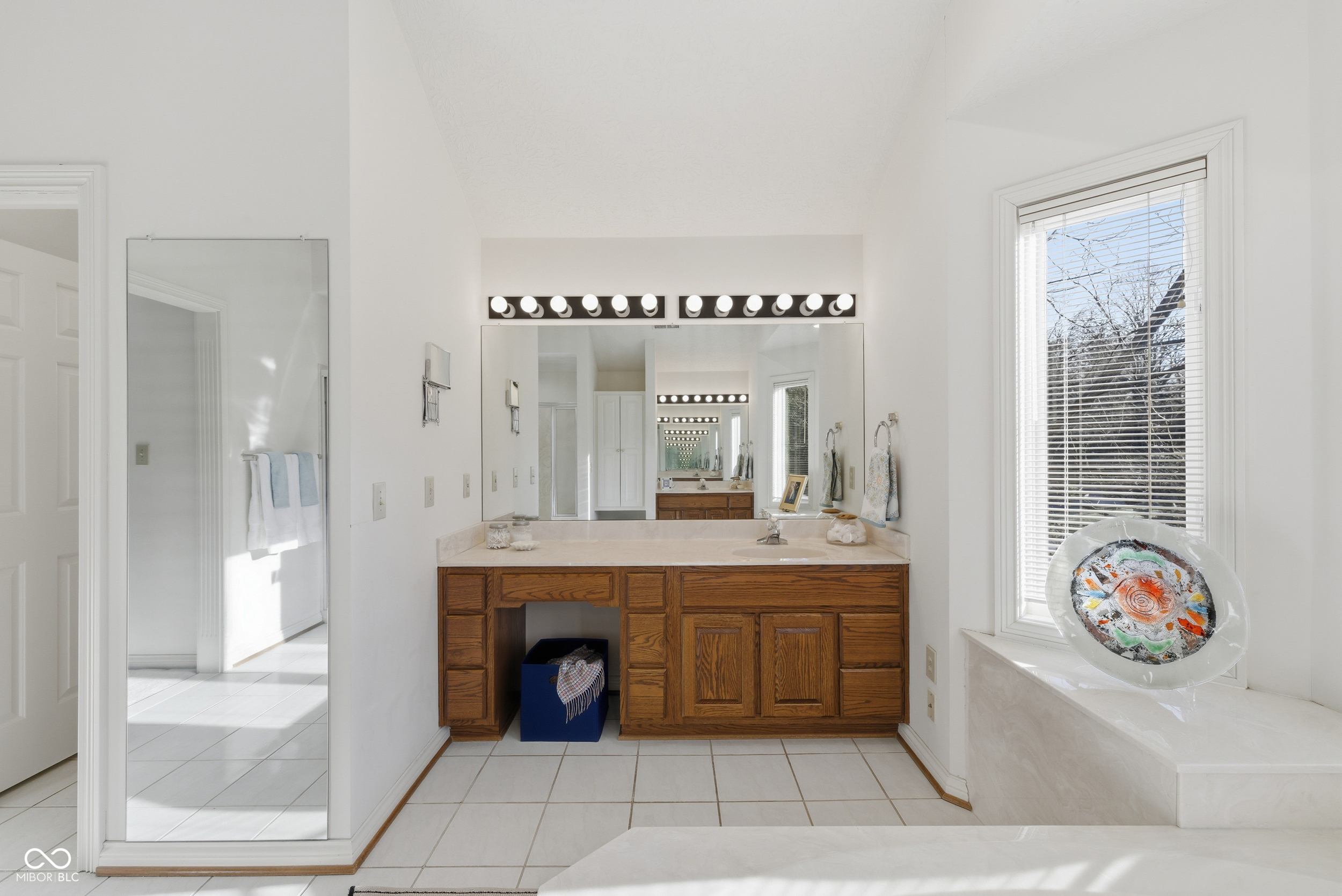 8738 Potters Cove Court