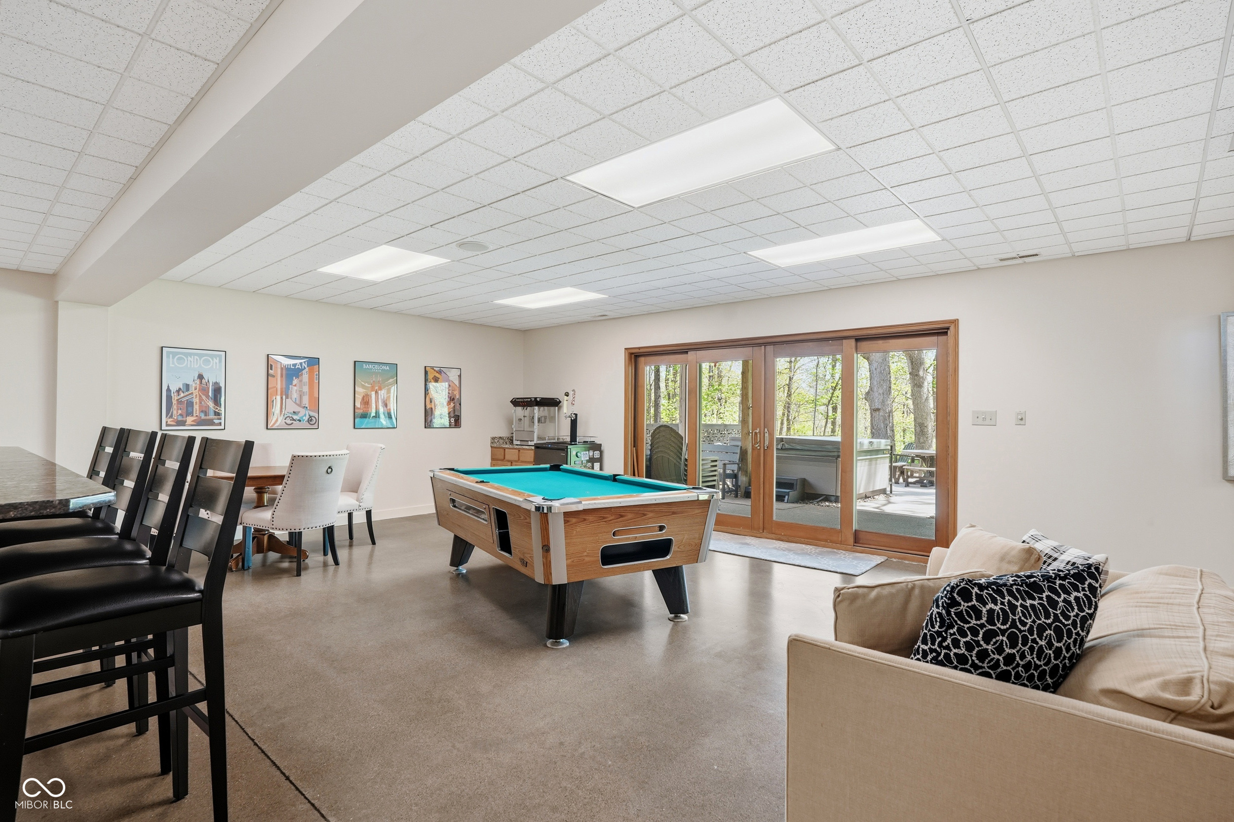 6553 Greyridge Boulevard