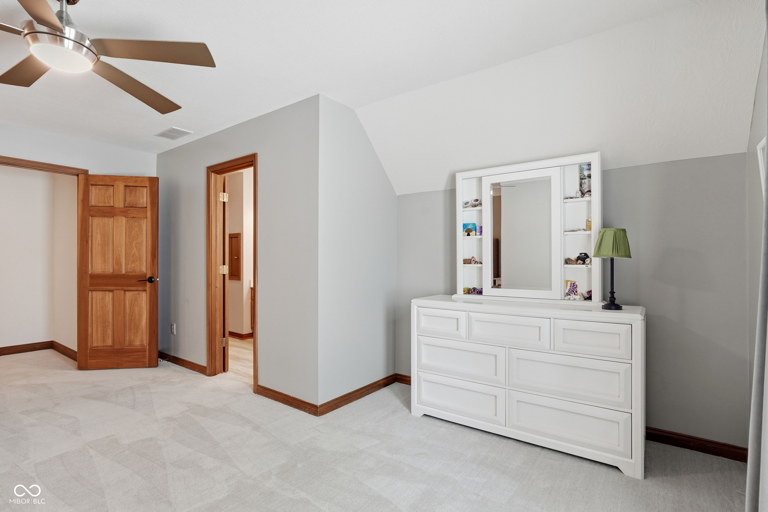 6553 Greyridge Boulevard