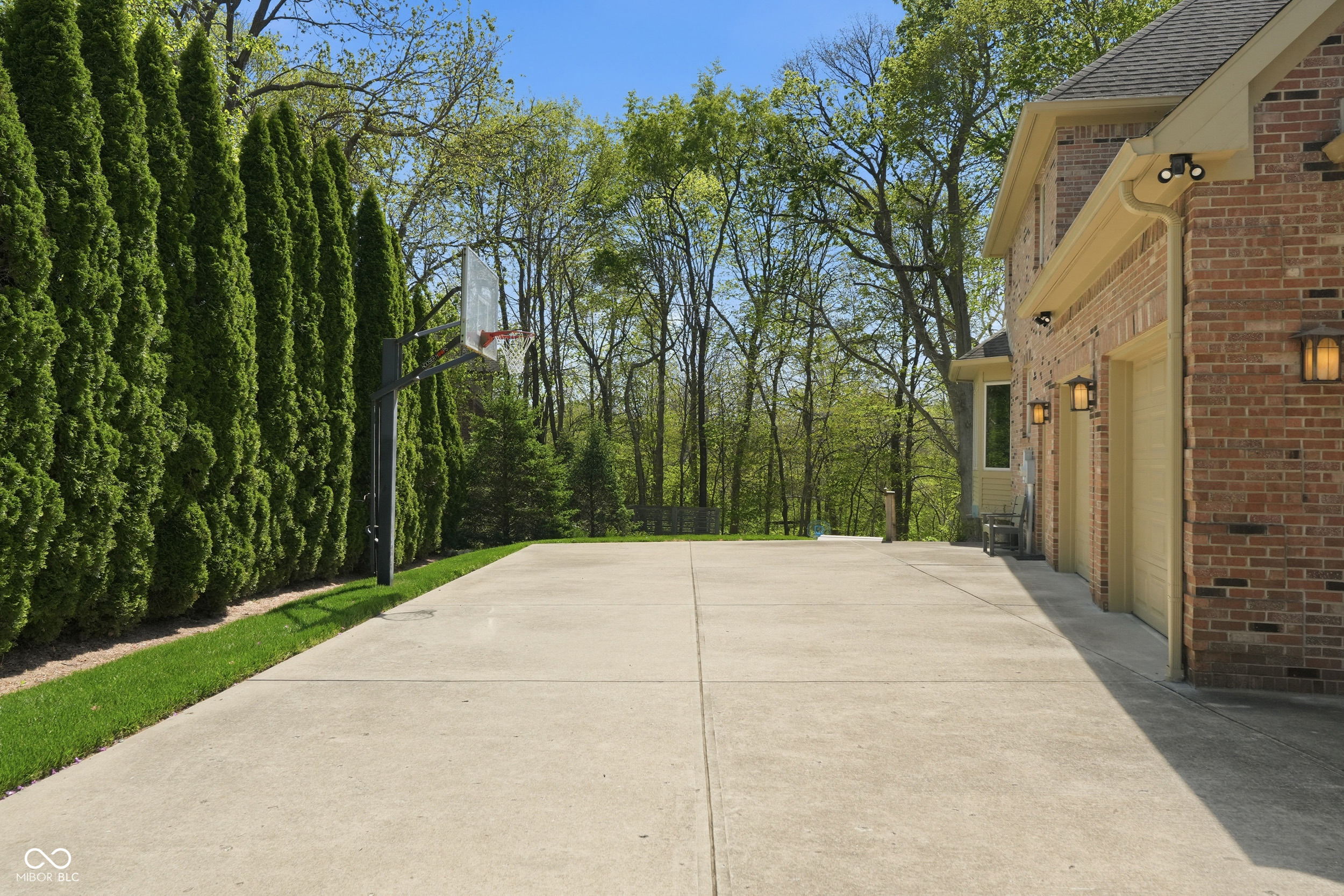 6553 Greyridge Boulevard